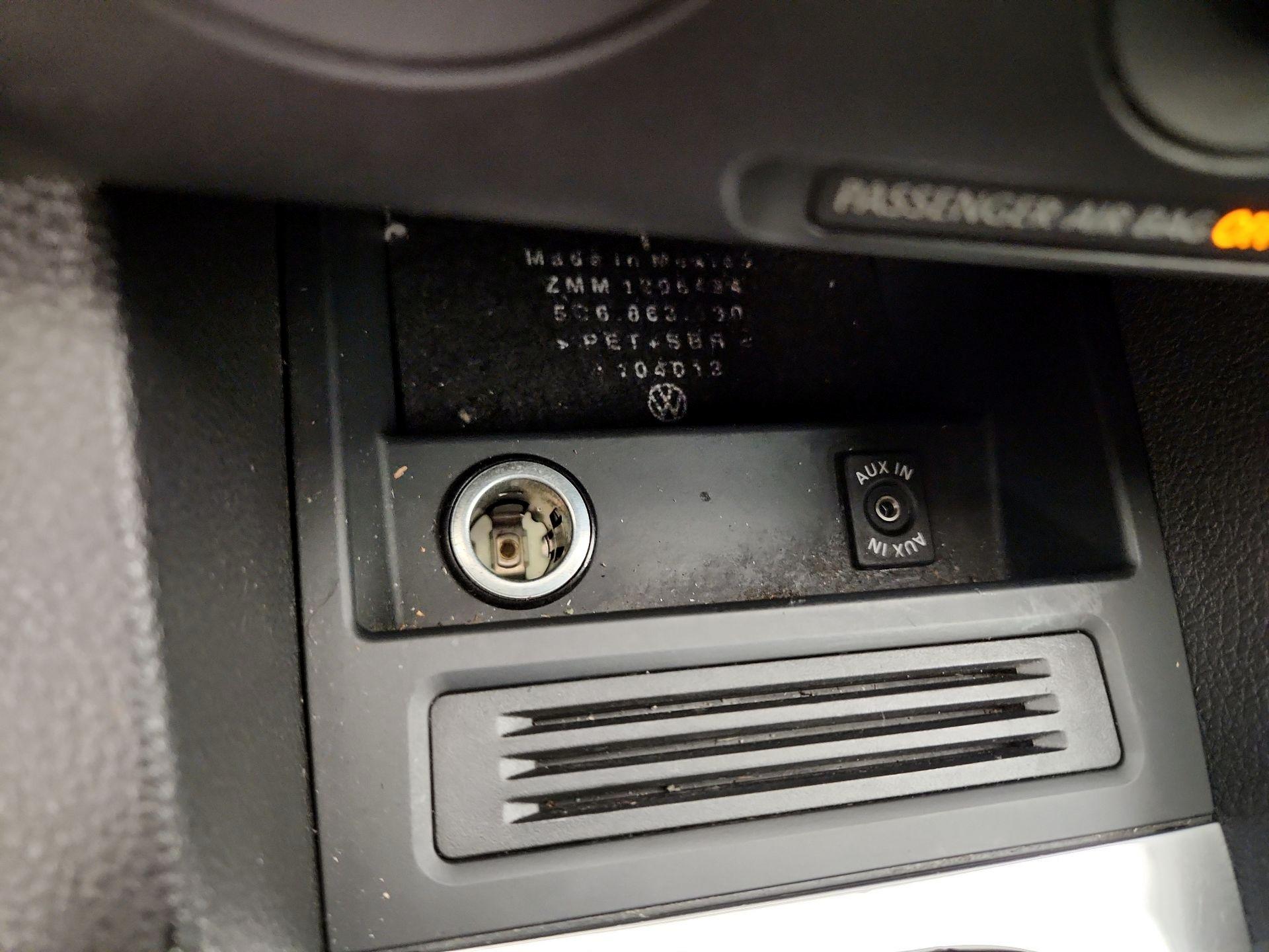 Thumbnail: 2014 Volkswagen Jetta - 17