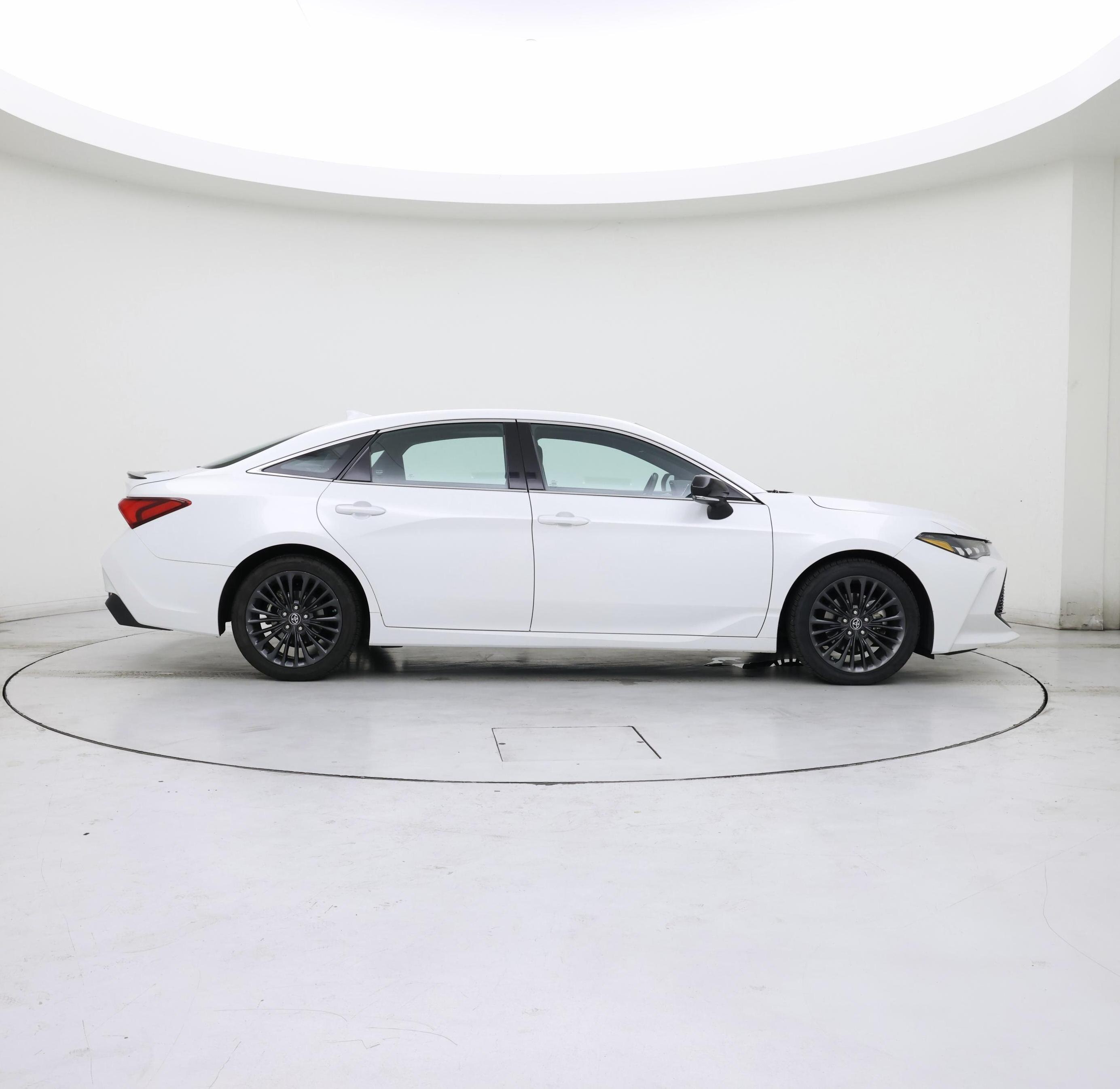 Thumbnail: 2019 Toyota Avalon - 7
