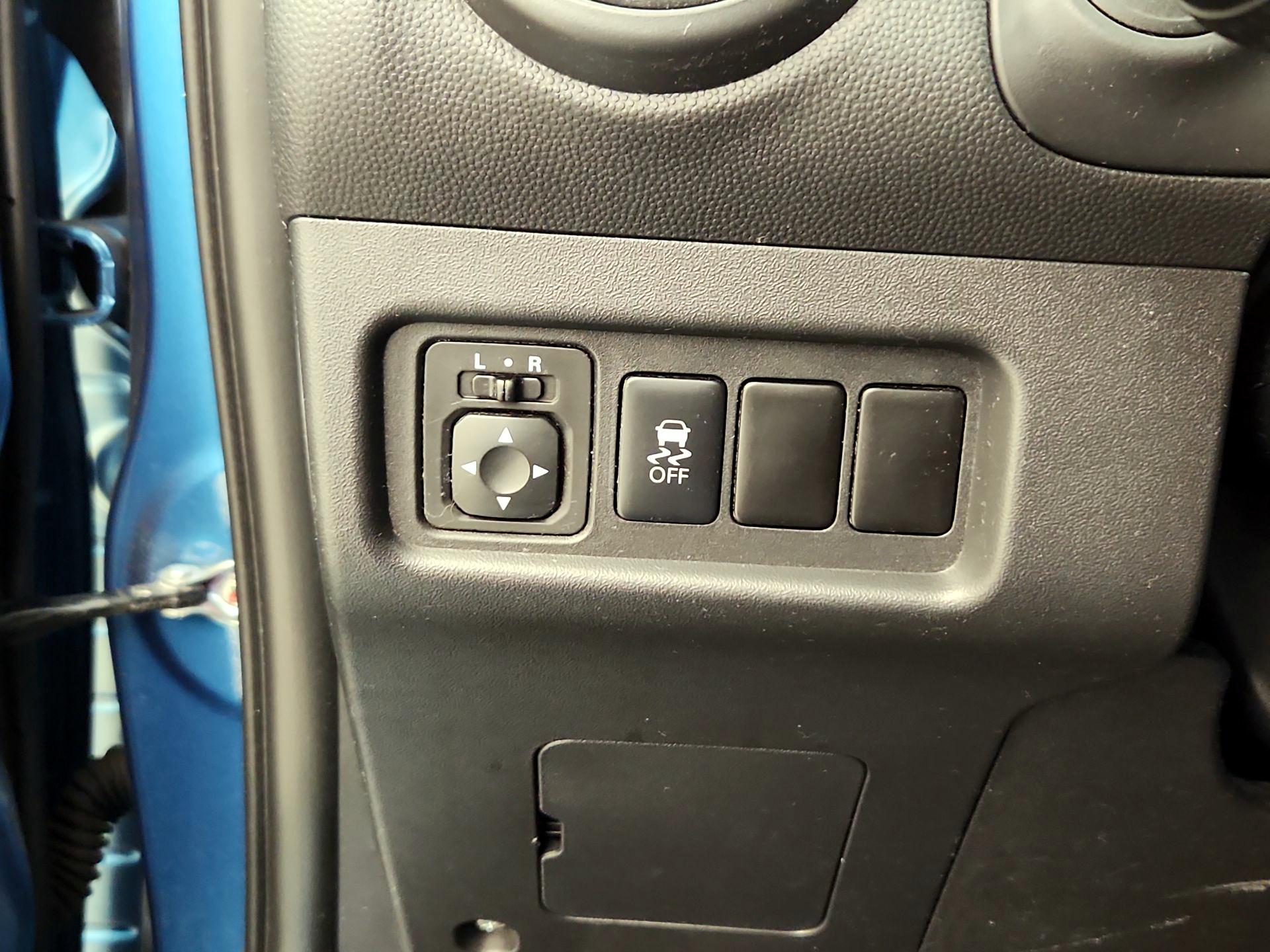 Thumbnail: 2018 Mitsubishi Mirage - 13