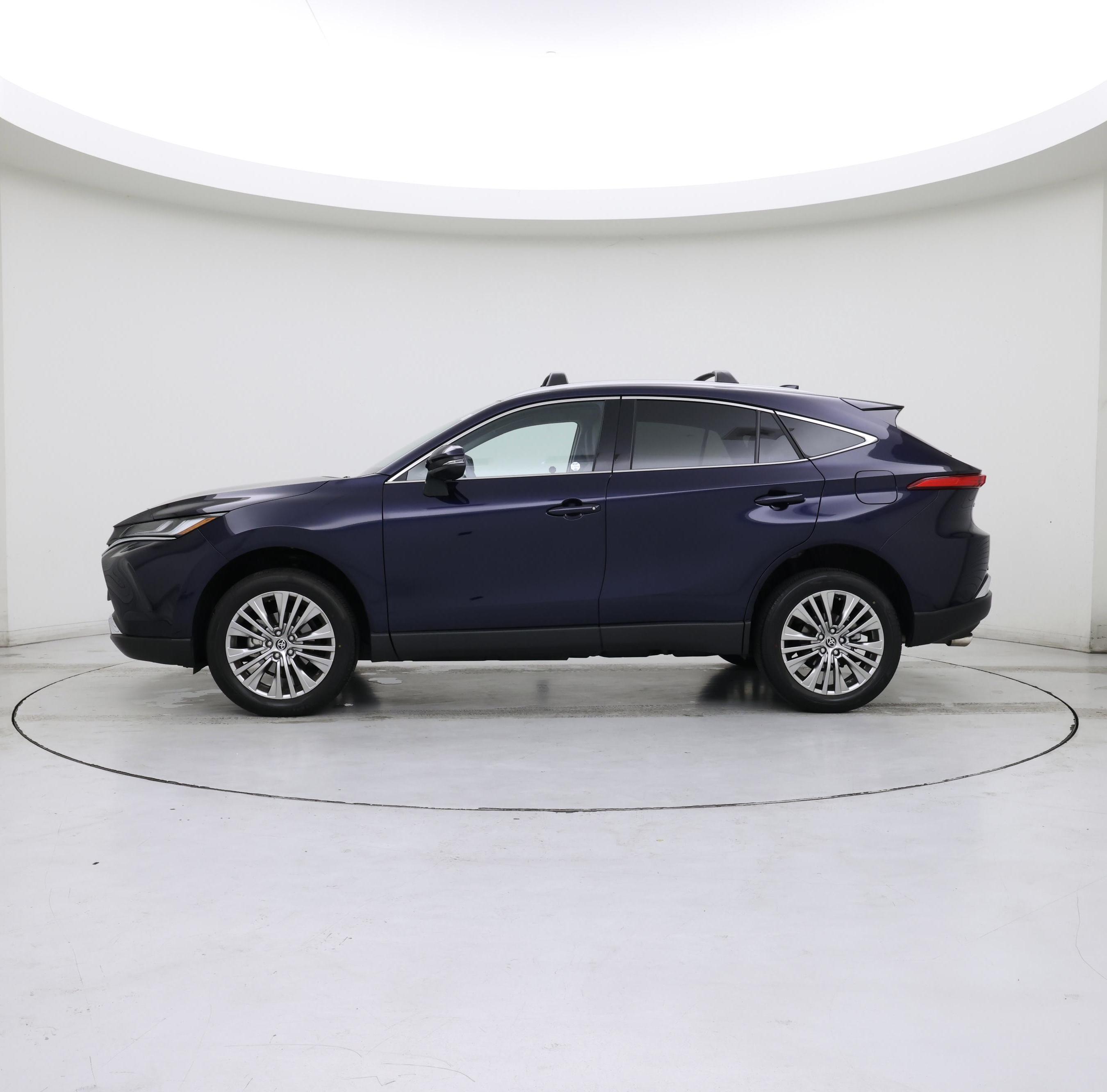 Thumbnail: 2023 Toyota Venza - 3