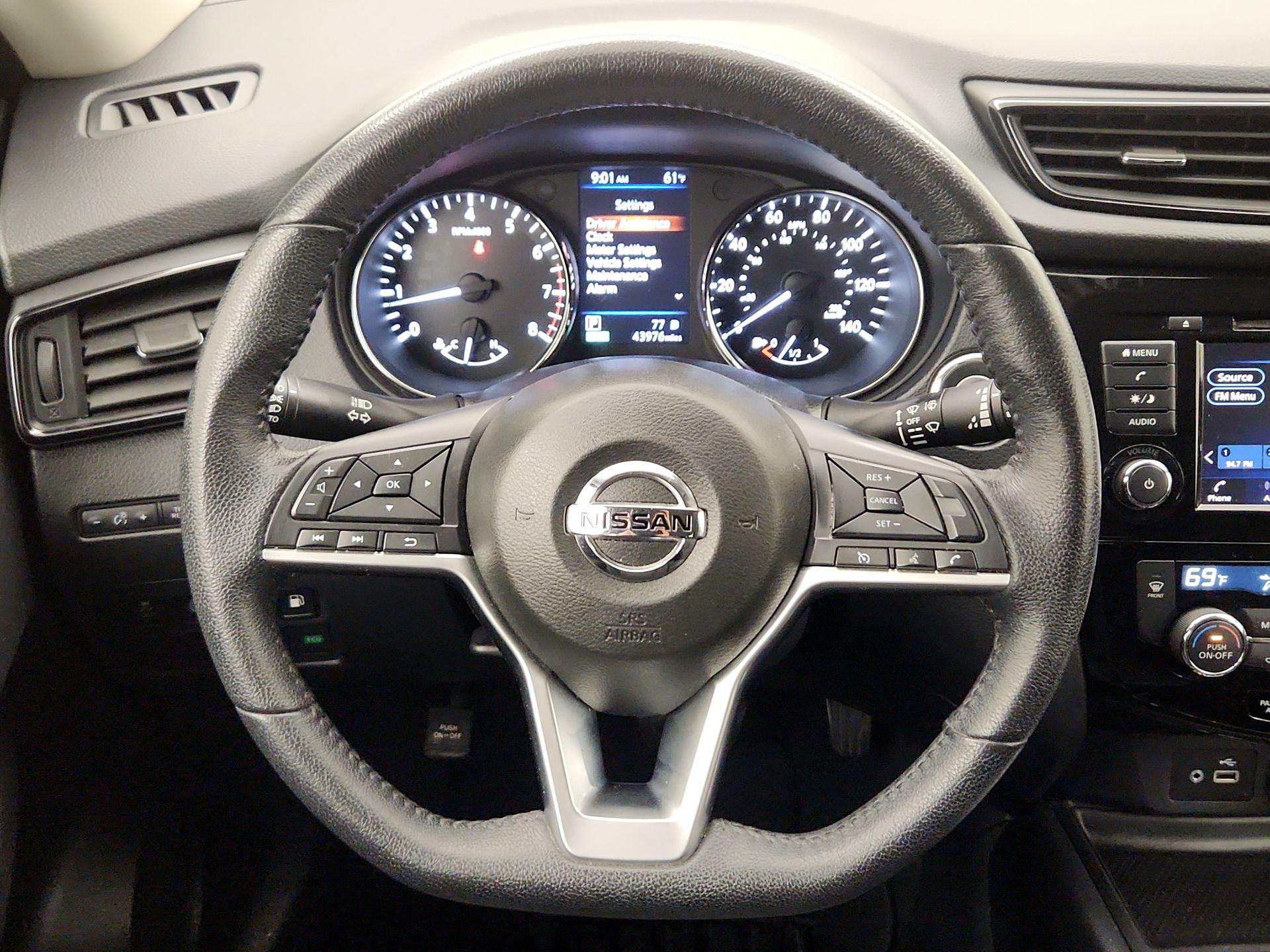 Thumbnail: 2019 Nissan Rogue - 10