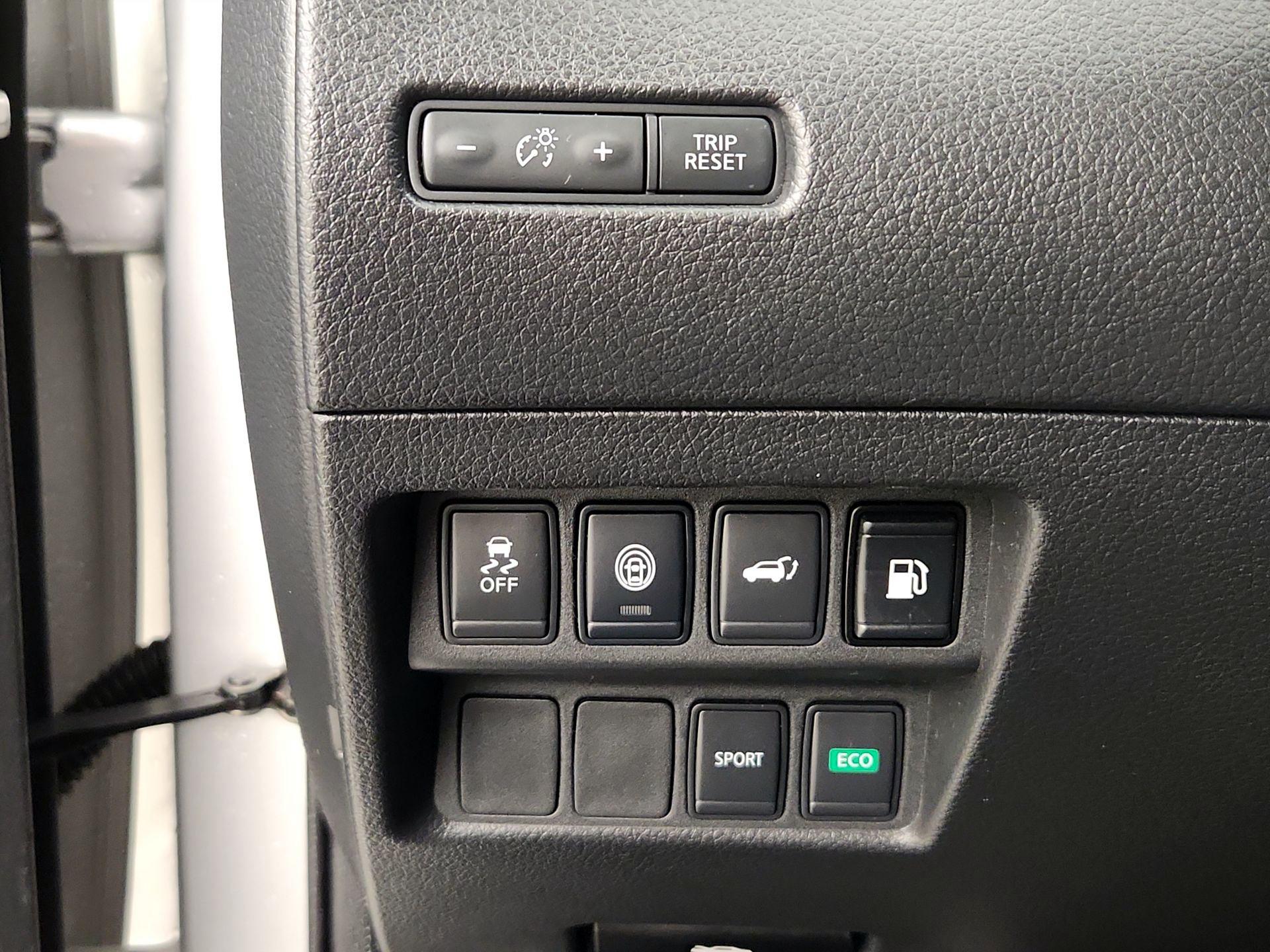 Thumbnail: 2019 Nissan Rogue - 13
