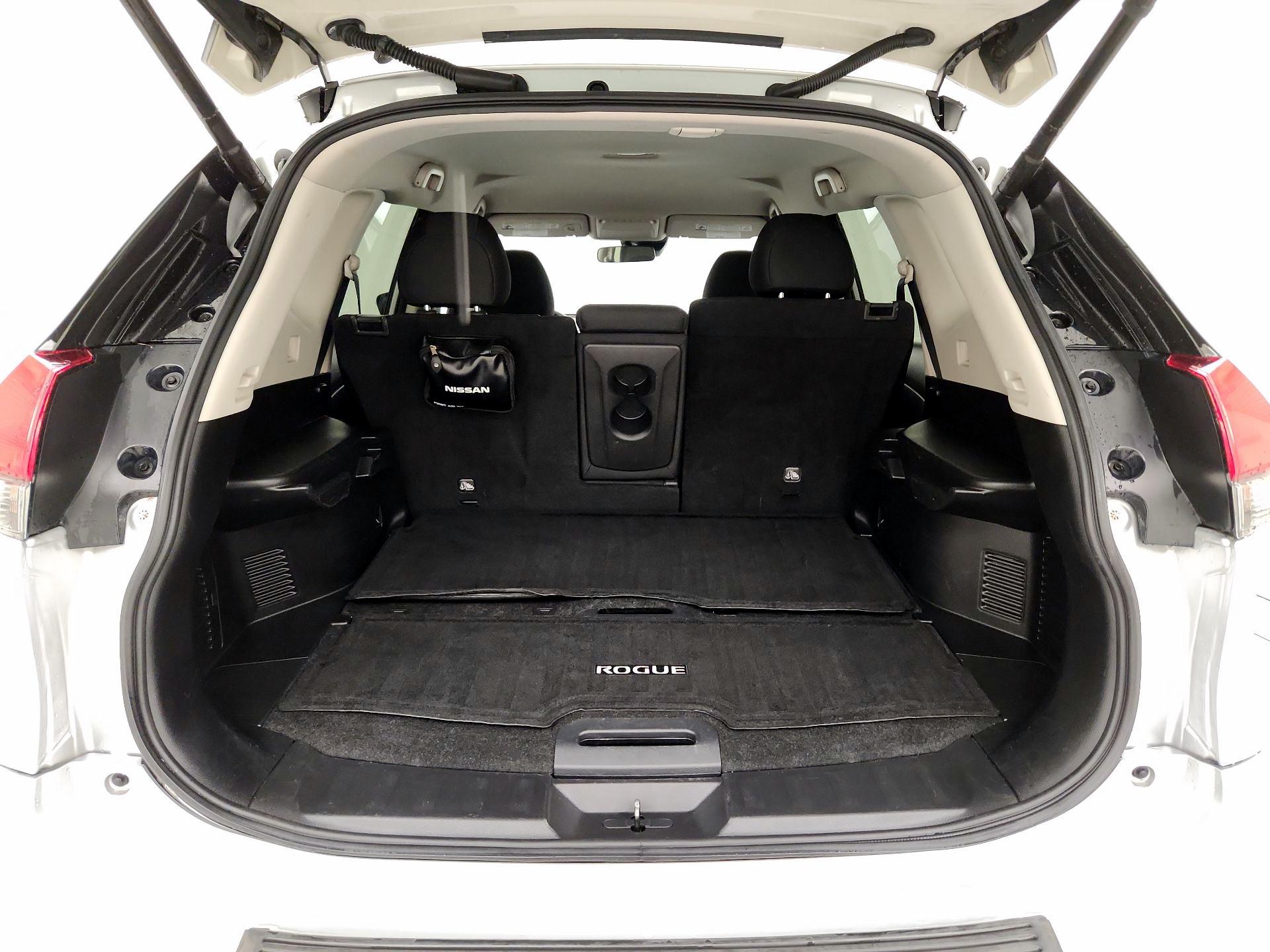 Thumbnail: 2019 Nissan Rogue - 20