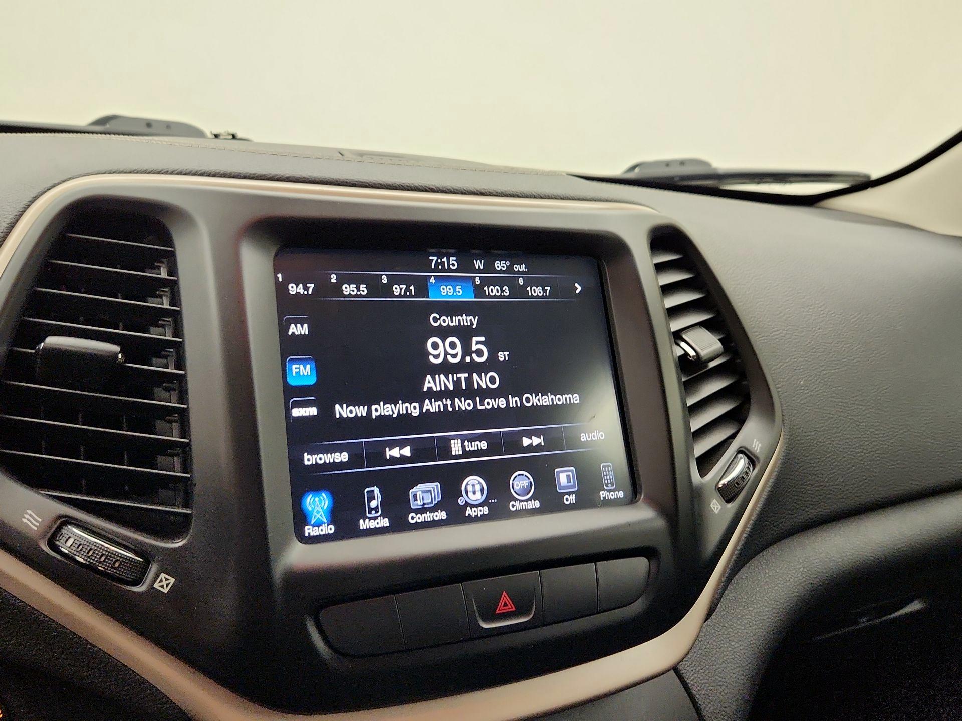 Thumbnail: 2014 Jeep Cherokee - 15