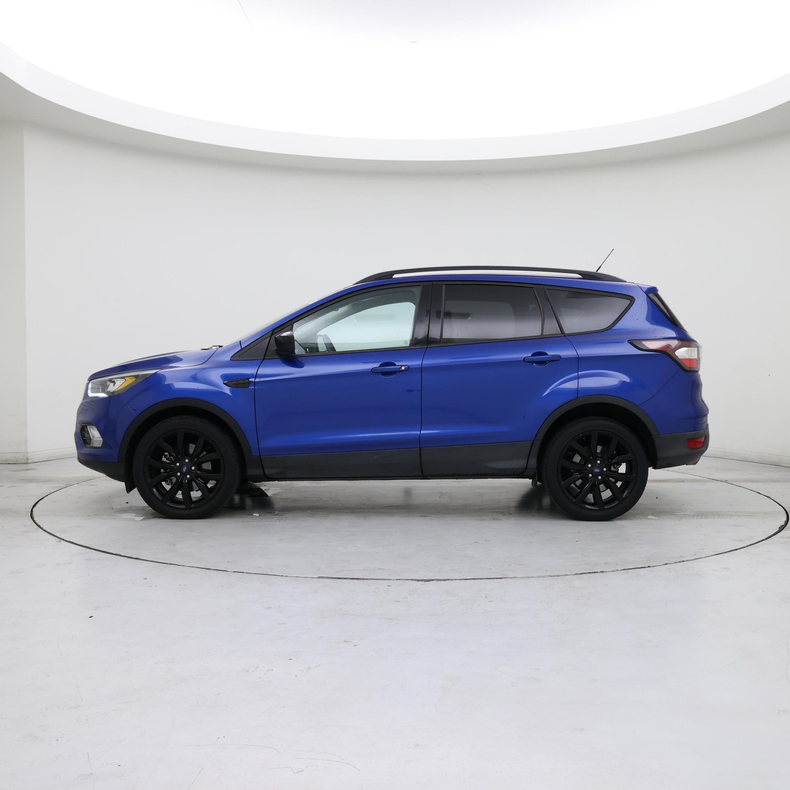 Thumbnail: 2018 Ford Escape - 3