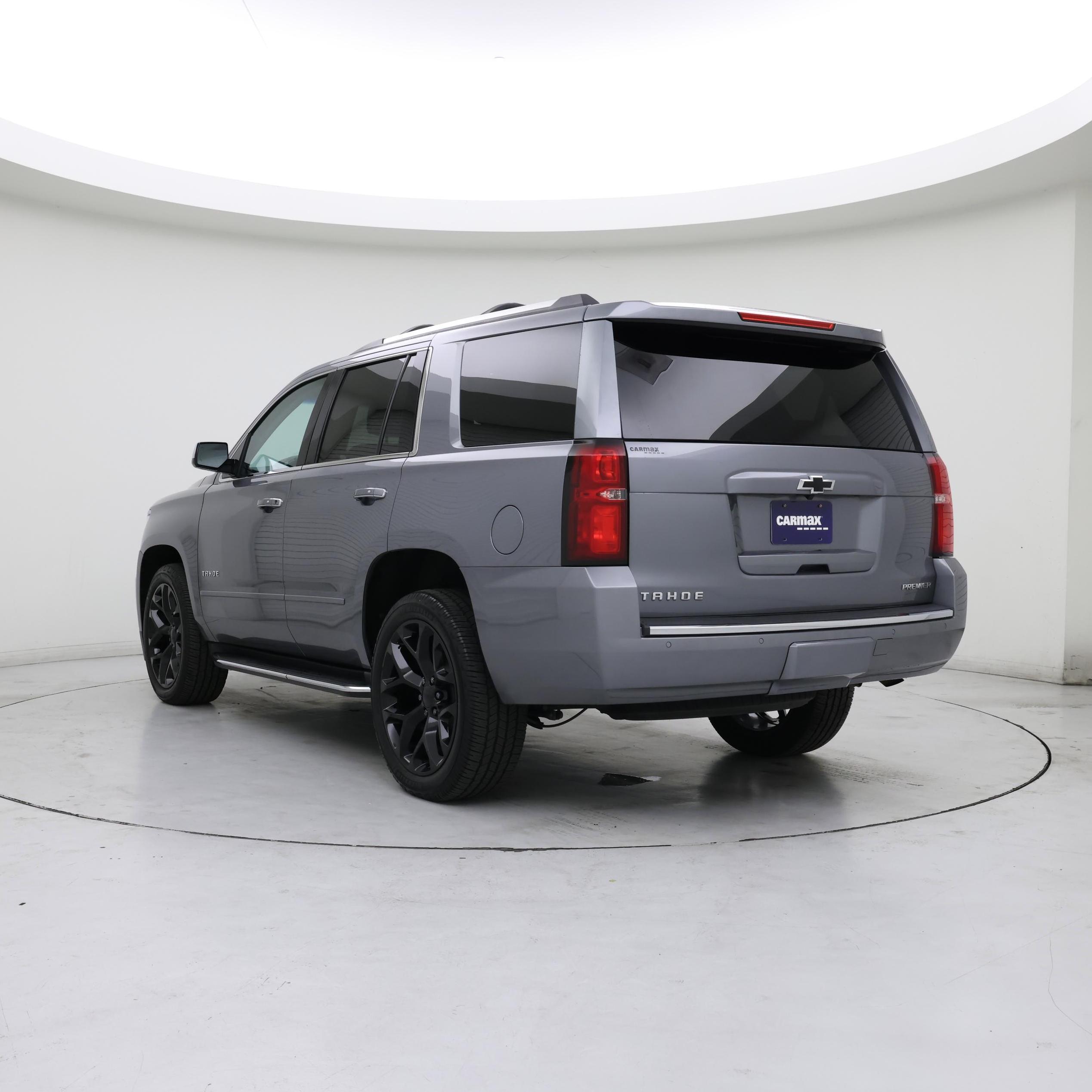 Thumbnail: 2019 Chevrolet Tahoe - 2