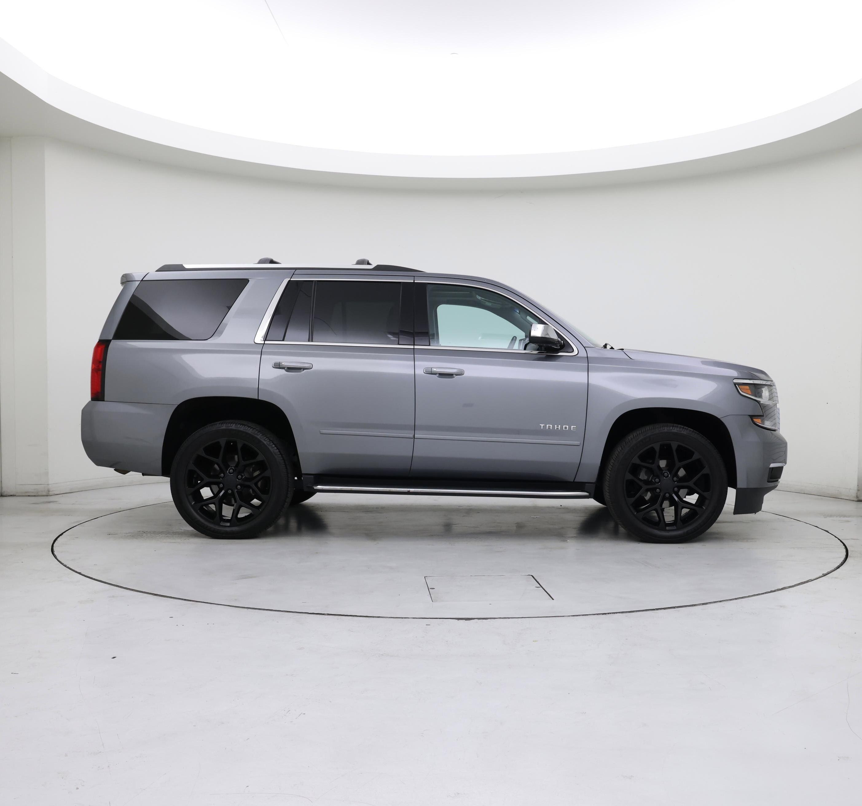 Thumbnail: 2019 Chevrolet Tahoe - 7