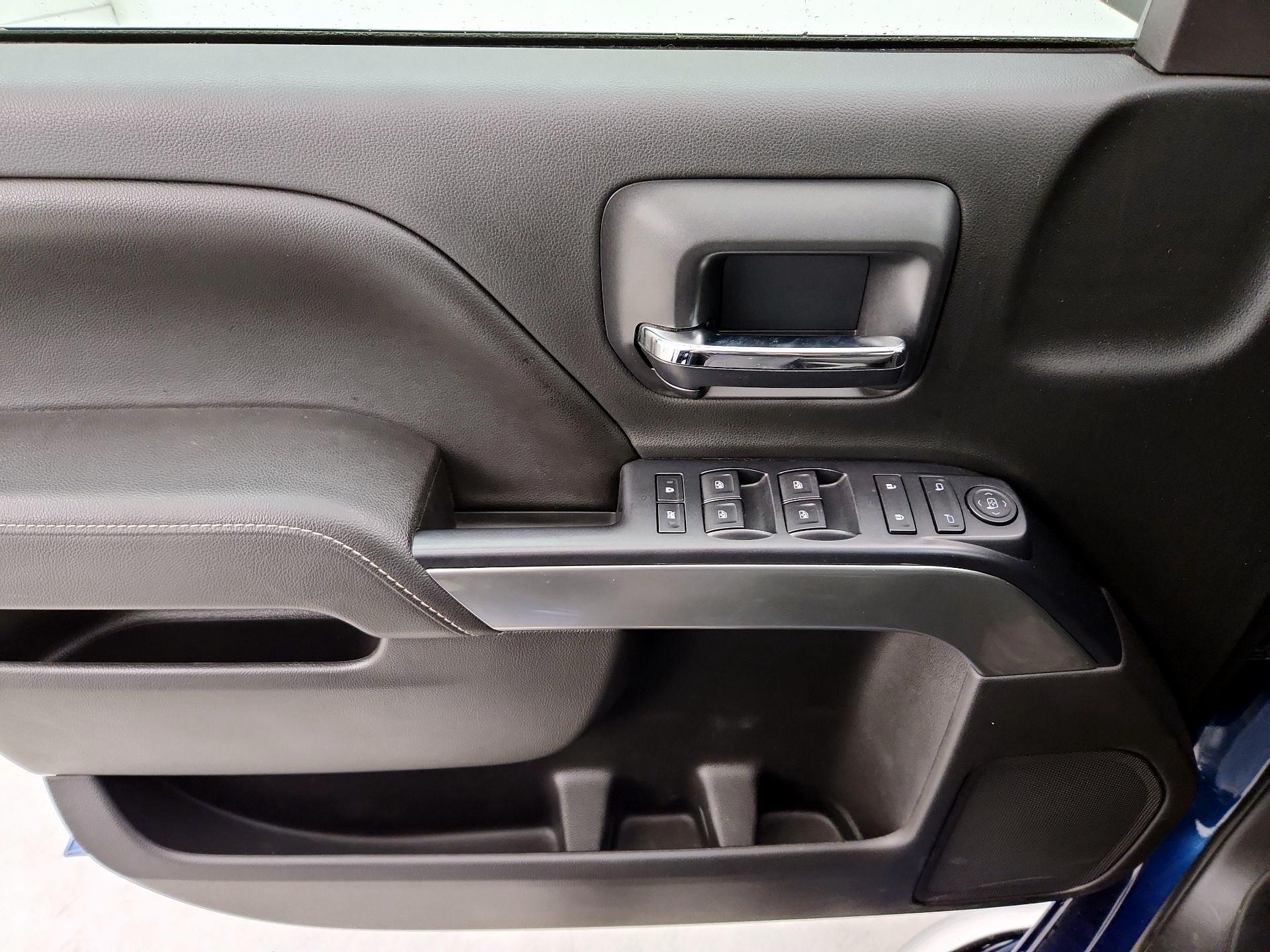 Thumbnail: 2016 Chevrolet Silverado 1500 - 12