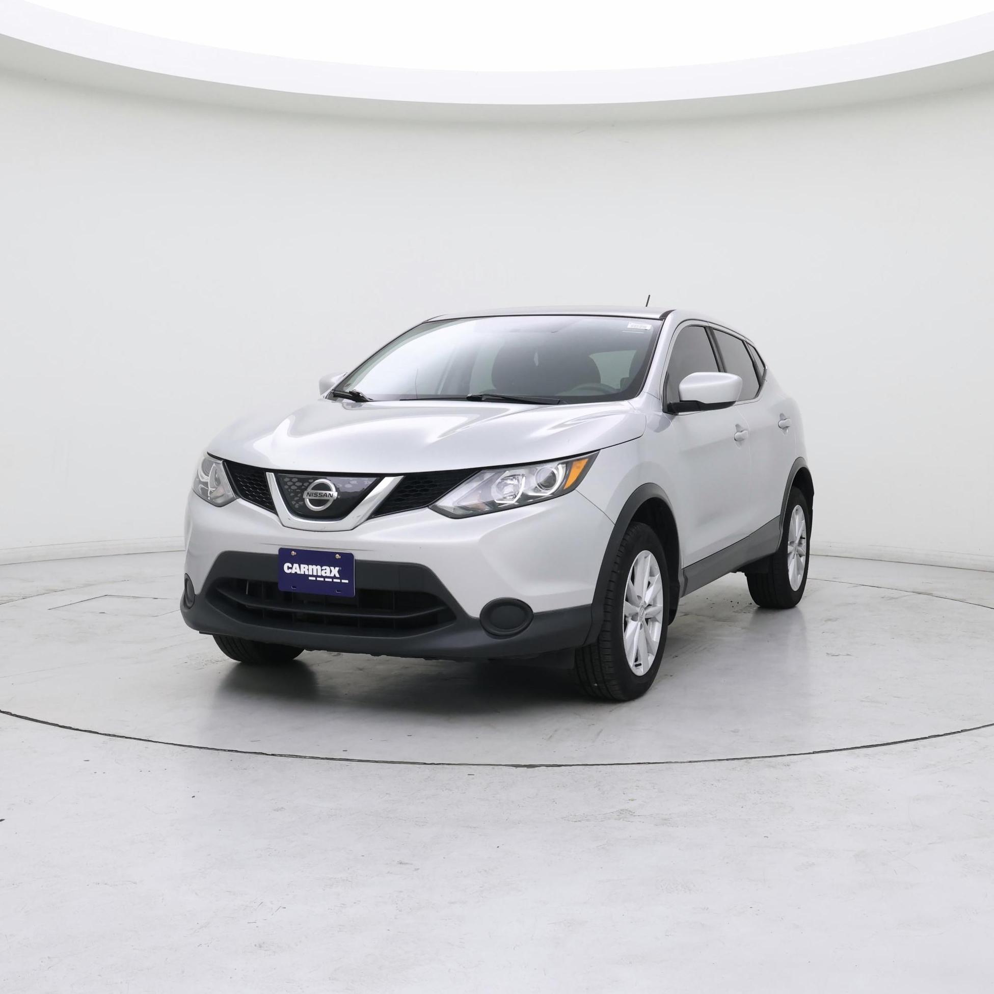 Thumbnail: 2018 Nissan Rogue Sport - 4