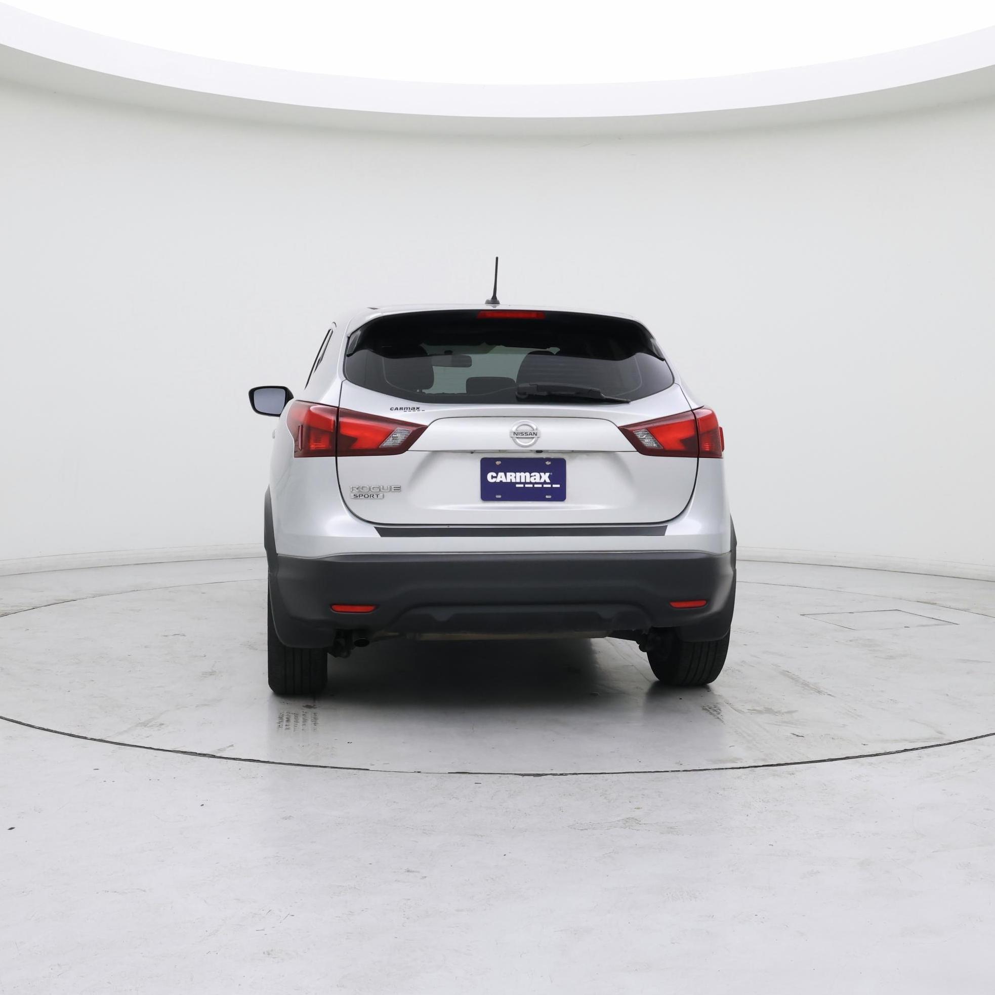 Thumbnail: 2018 Nissan Rogue Sport - 6