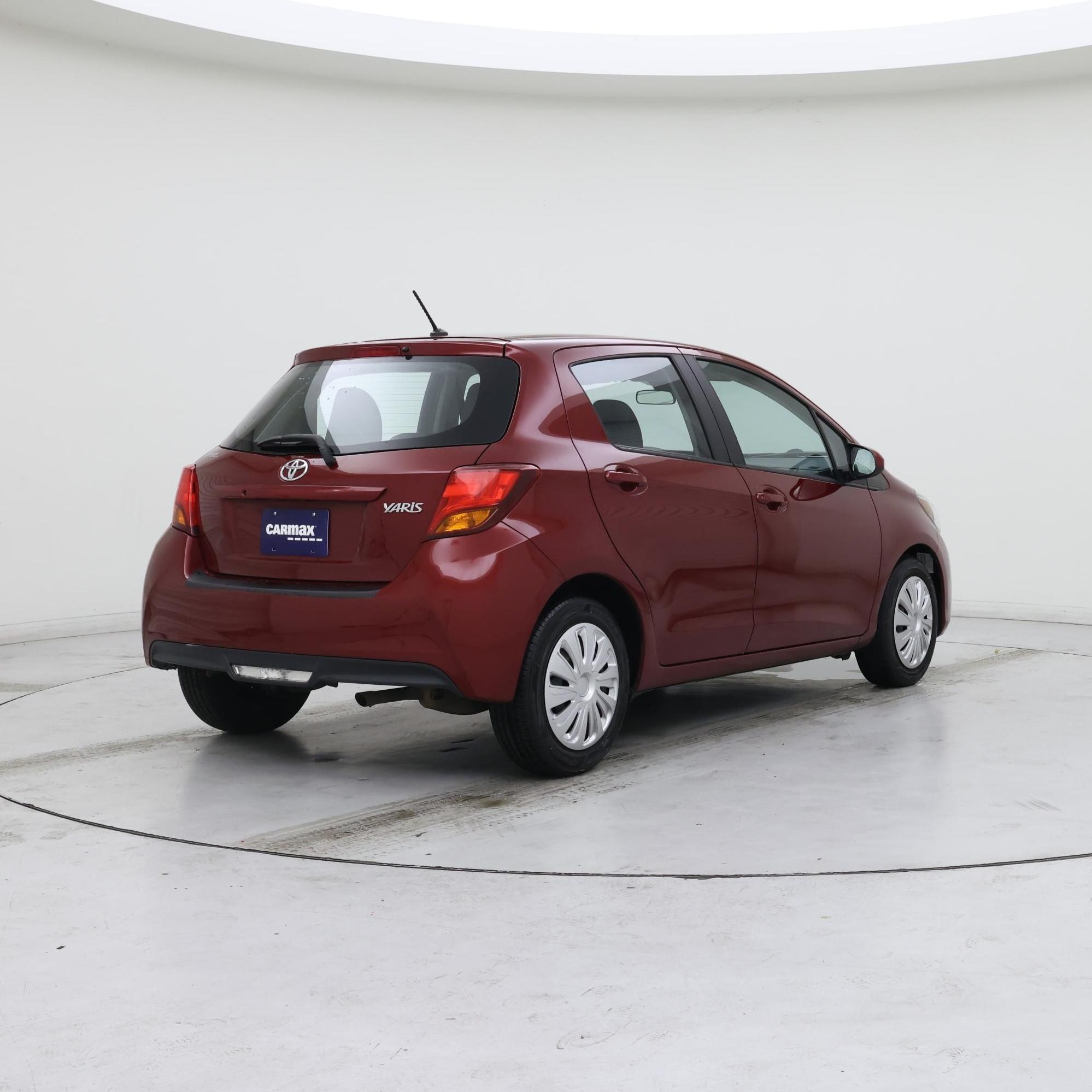 Thumbnail: 2017 Toyota Yaris - 8