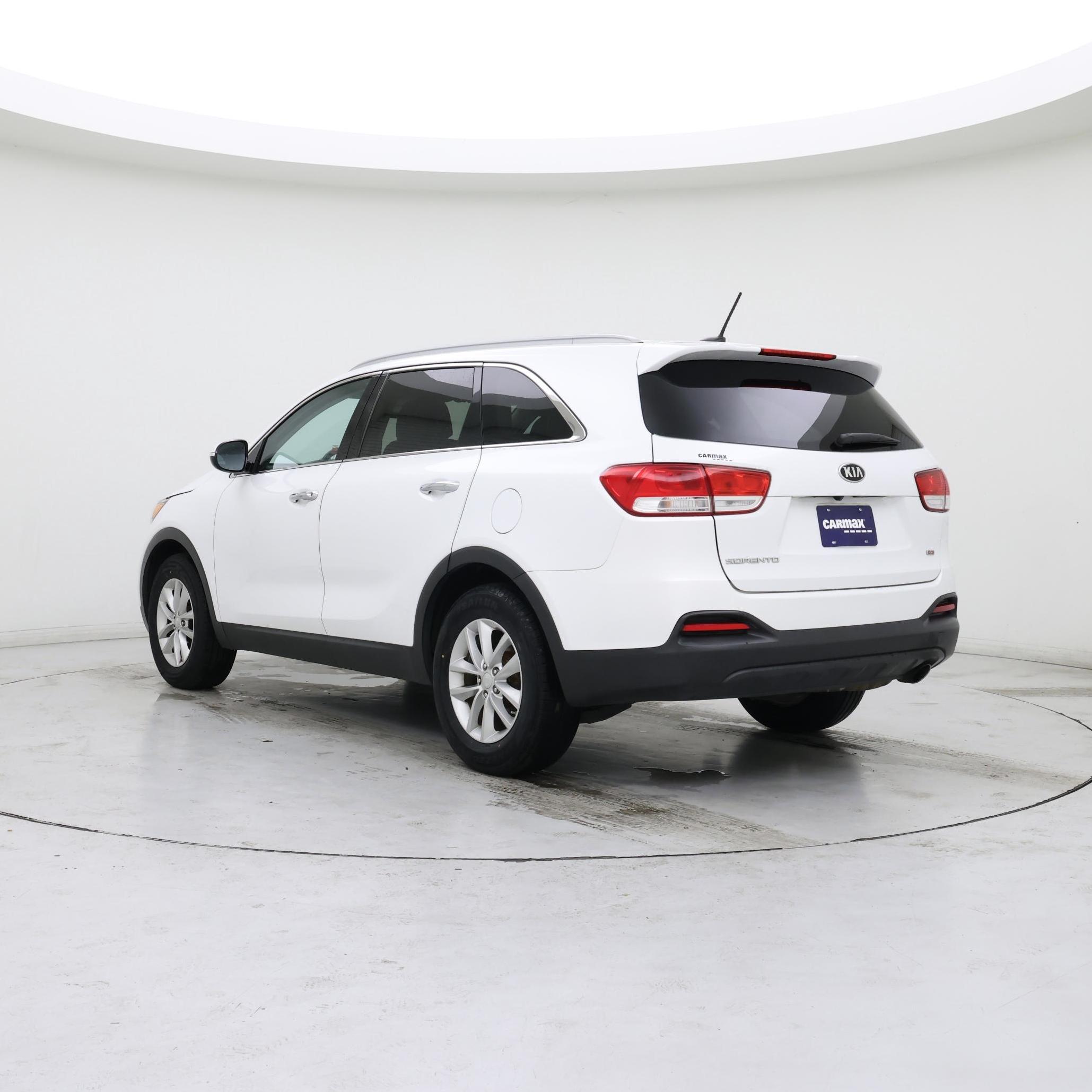 Thumbnail: 2017 Kia Sorento - 2