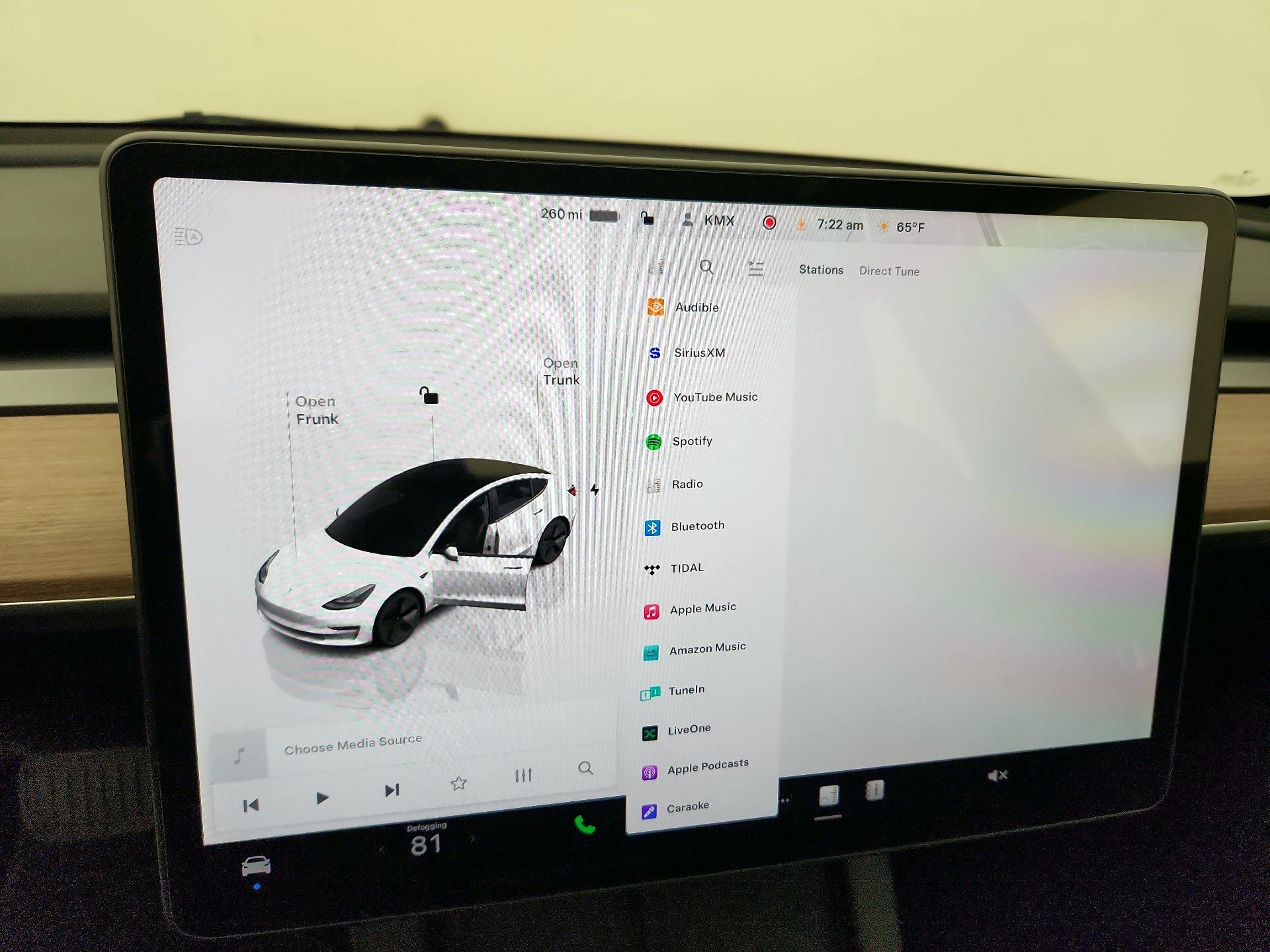 Thumbnail: 2023 Tesla Model 3 - 15