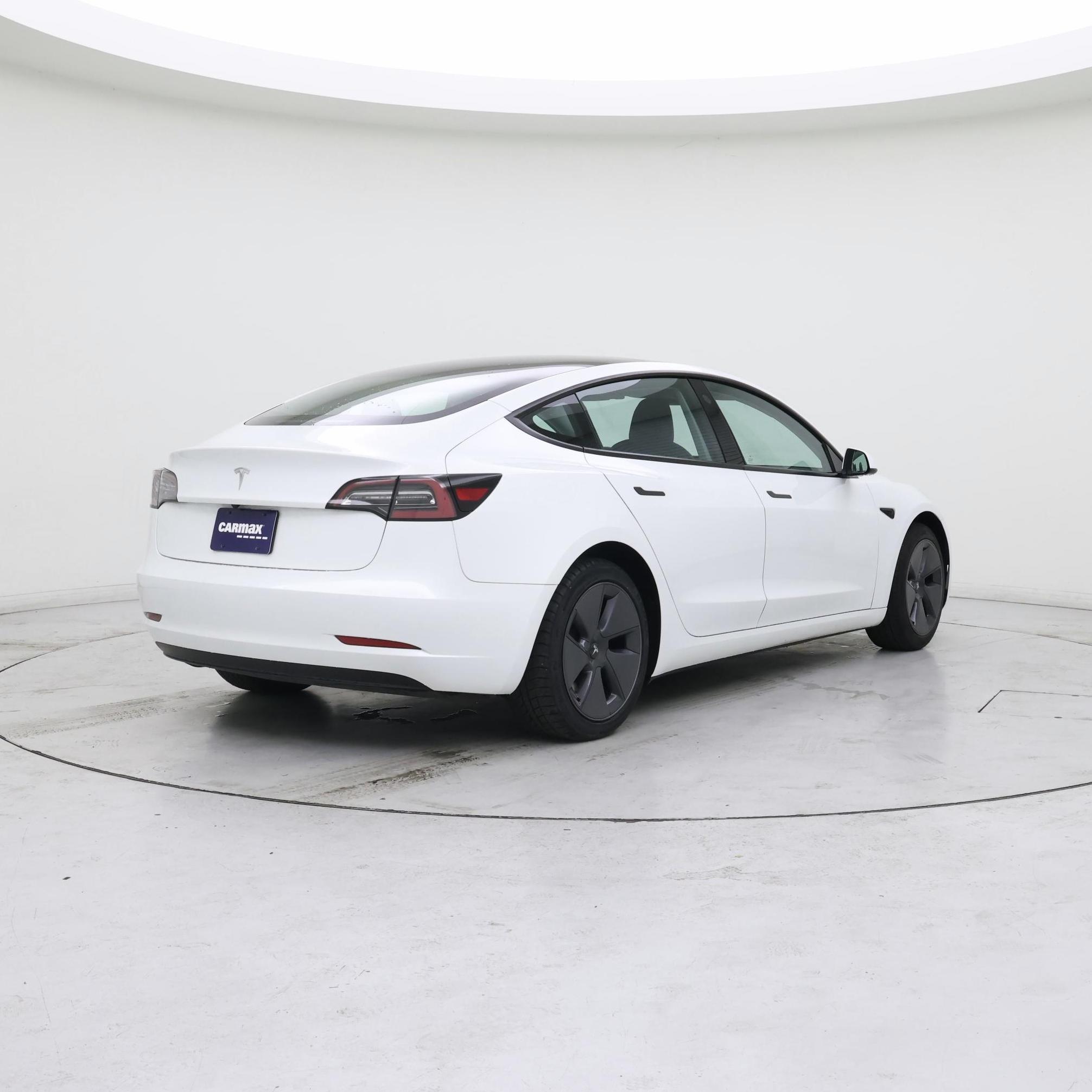 Thumbnail: 2023 Tesla Model 3 - 8