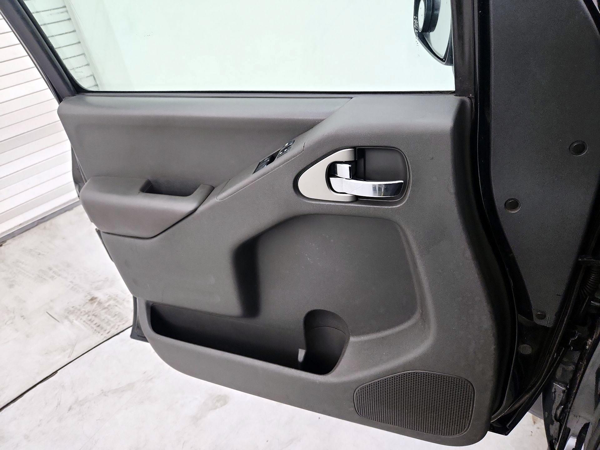 Thumbnail: 2017 Nissan Frontier - 12