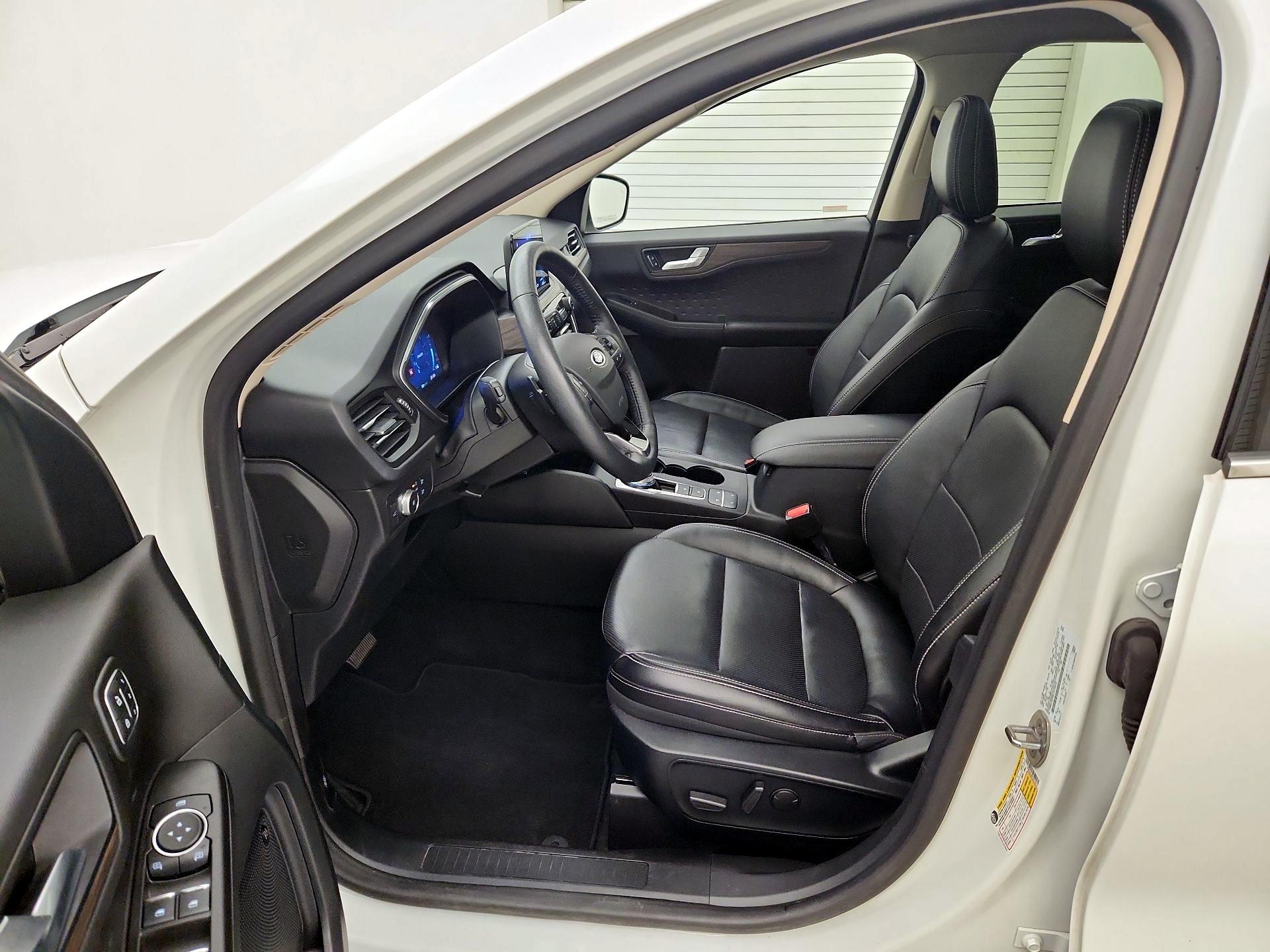 Thumbnail: 2020 Ford Escape - 11