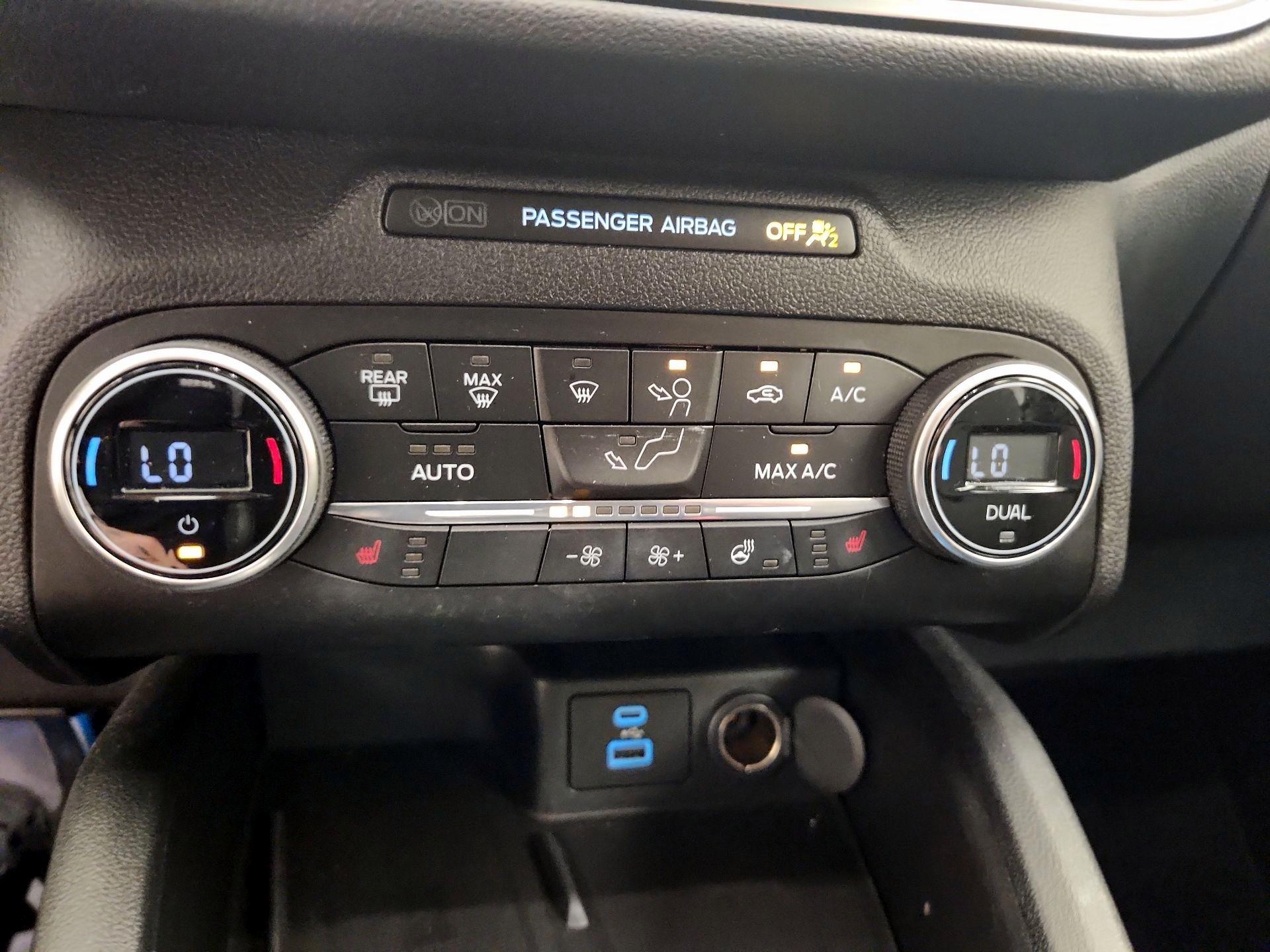 Thumbnail: 2020 Ford Escape - 17