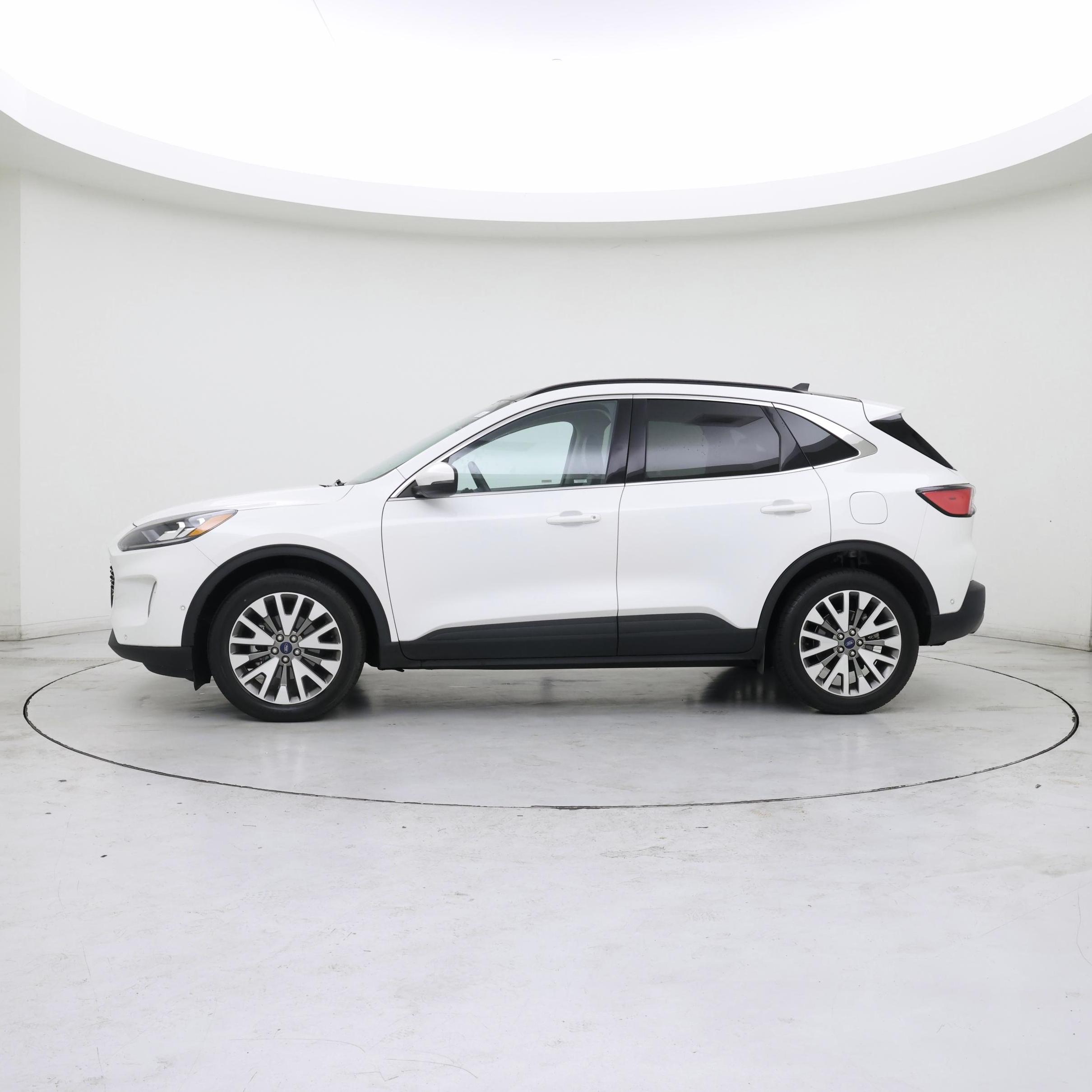 Thumbnail: 2020 Ford Escape - 3