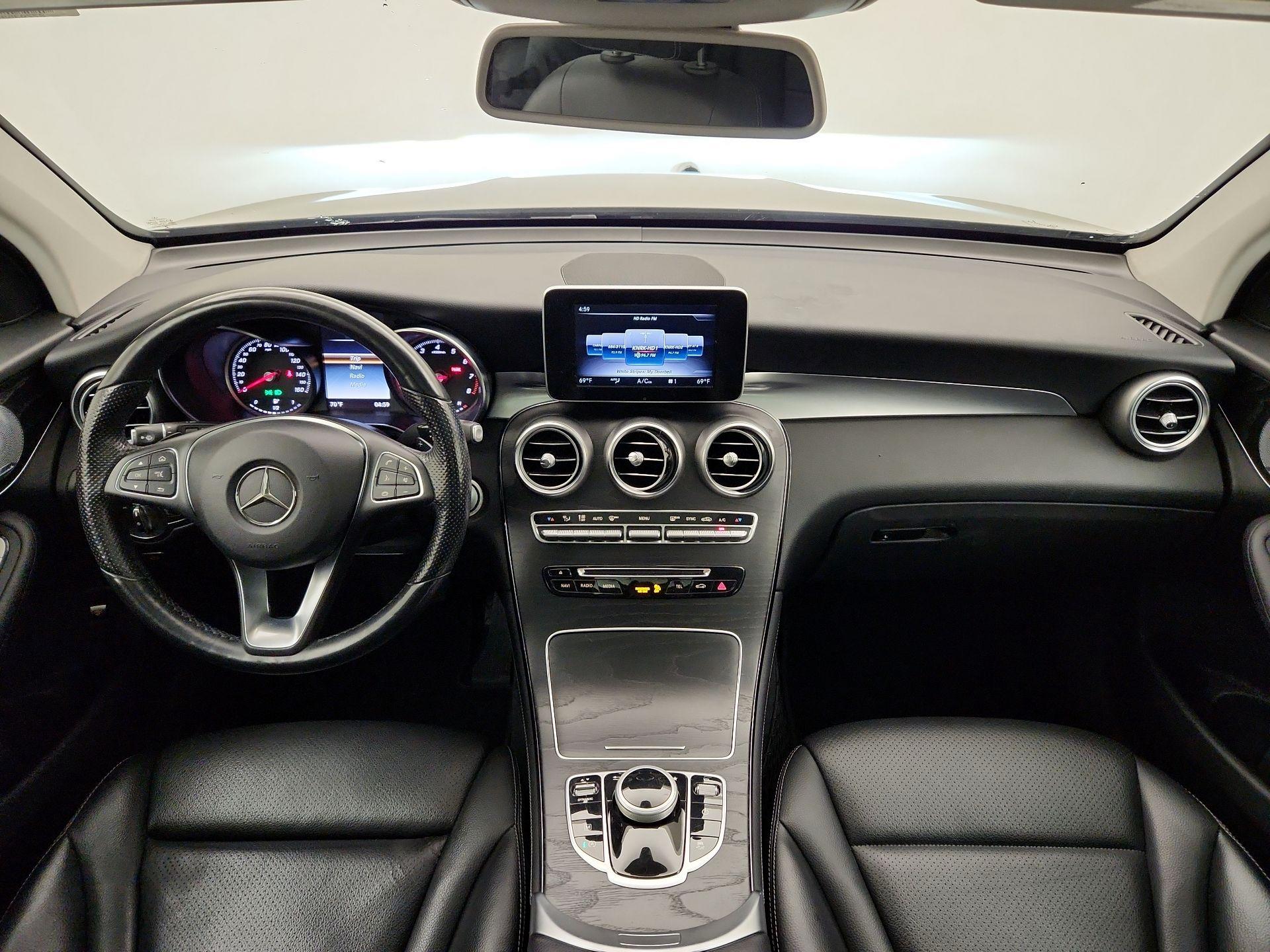 Thumbnail: 2018 Mercedes-Benz GLC - 9