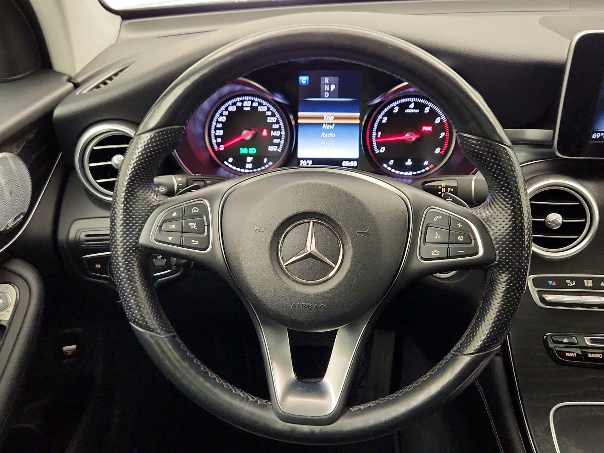 Thumbnail: 2018 Mercedes-Benz GLC - 10