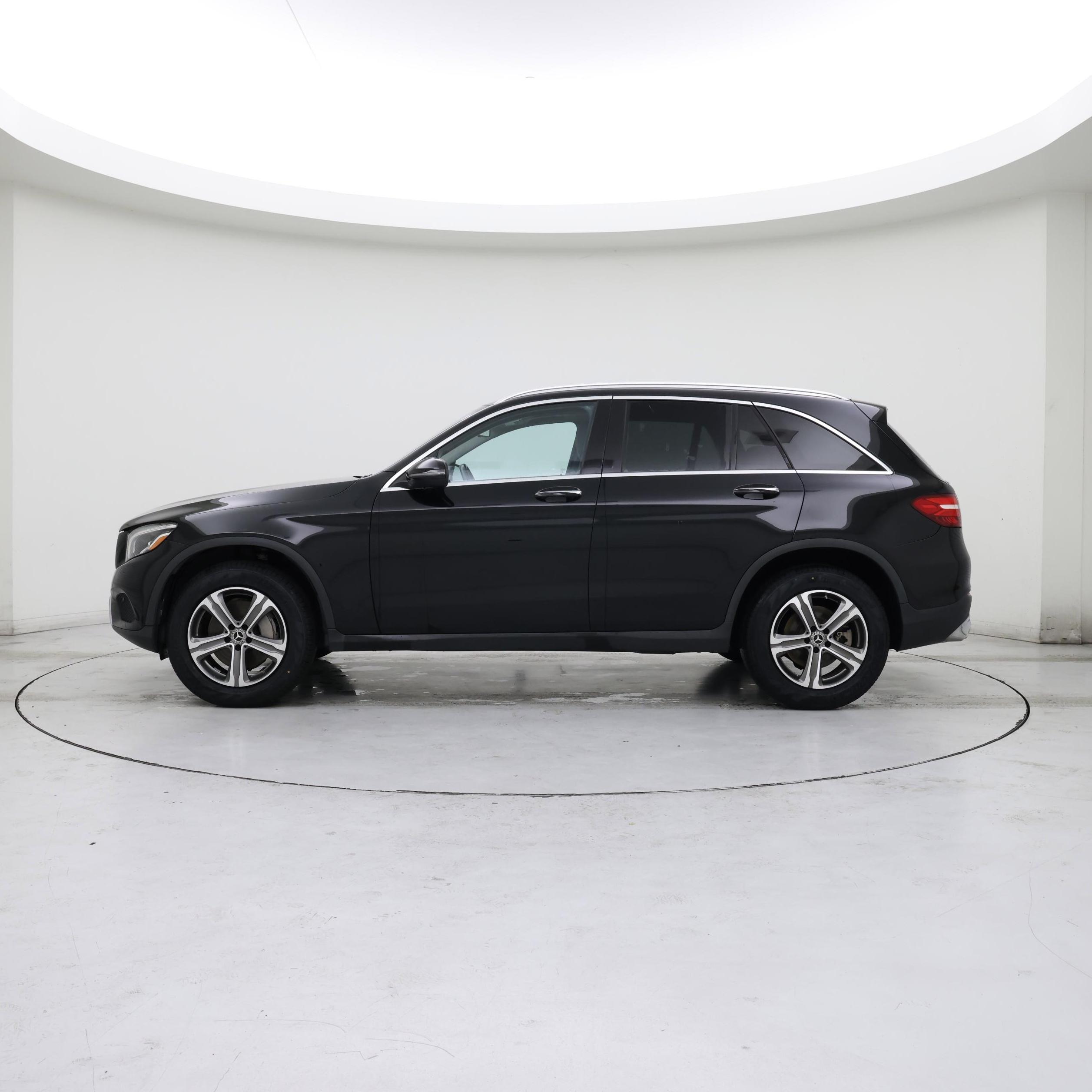 Thumbnail: 2018 Mercedes-Benz GLC - 3