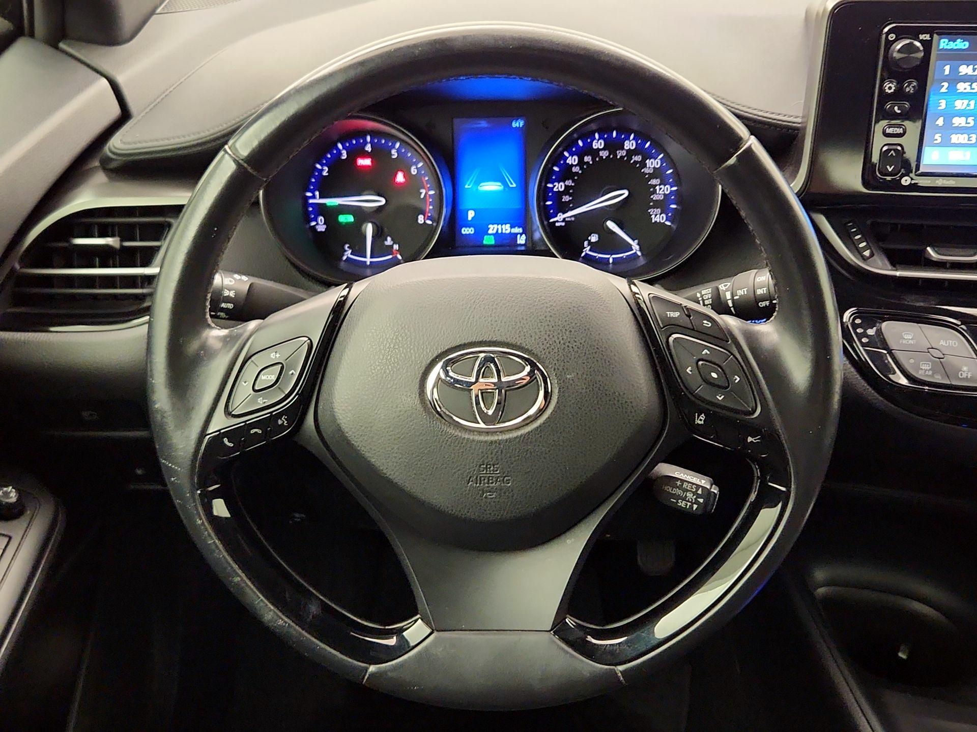 Thumbnail: 2018 Toyota C-HR - 10
