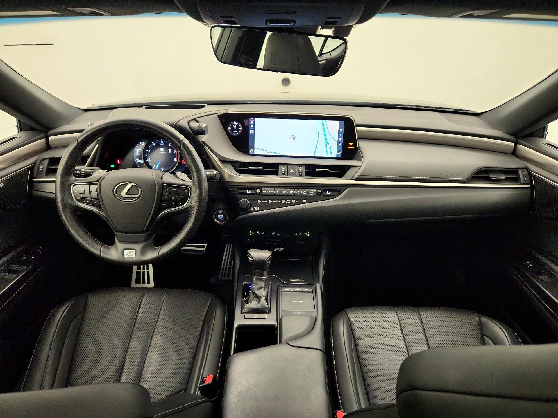 Thumbnail: 2019 Lexus ES - 9