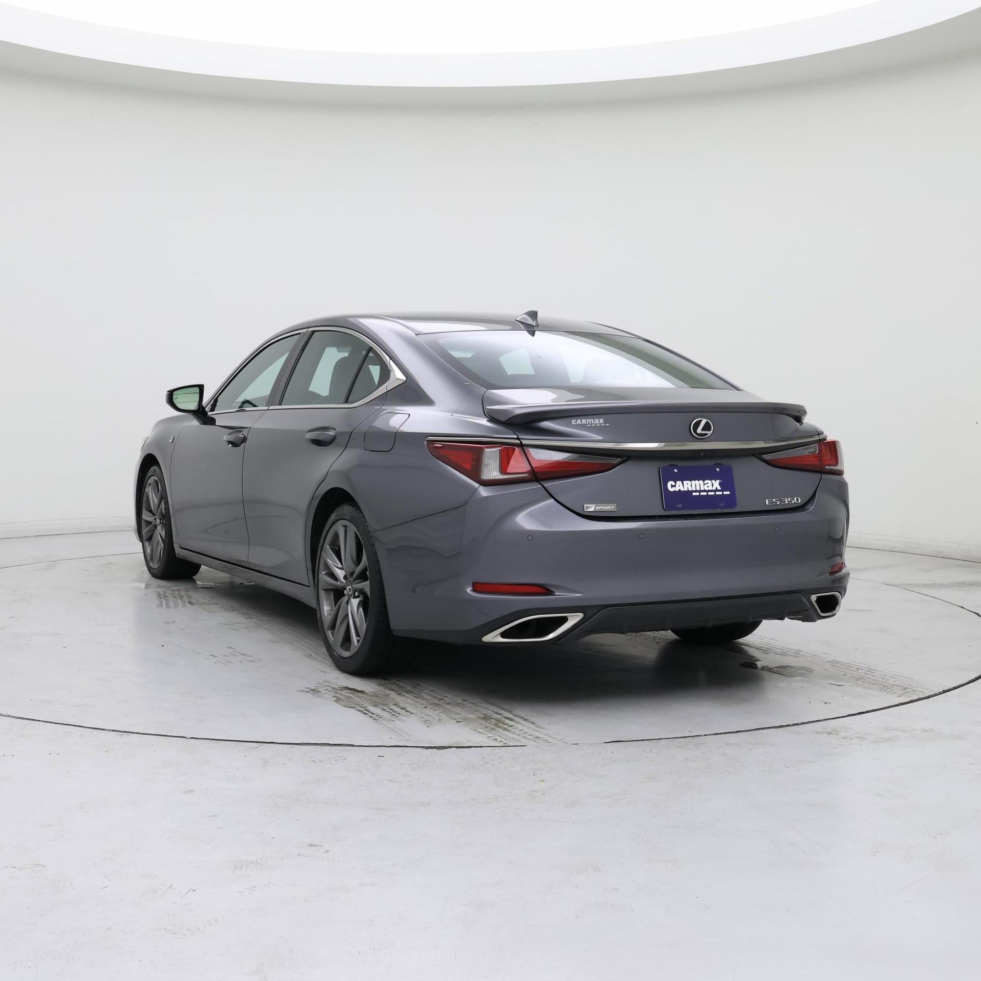 Thumbnail: 2019 Lexus ES - 2