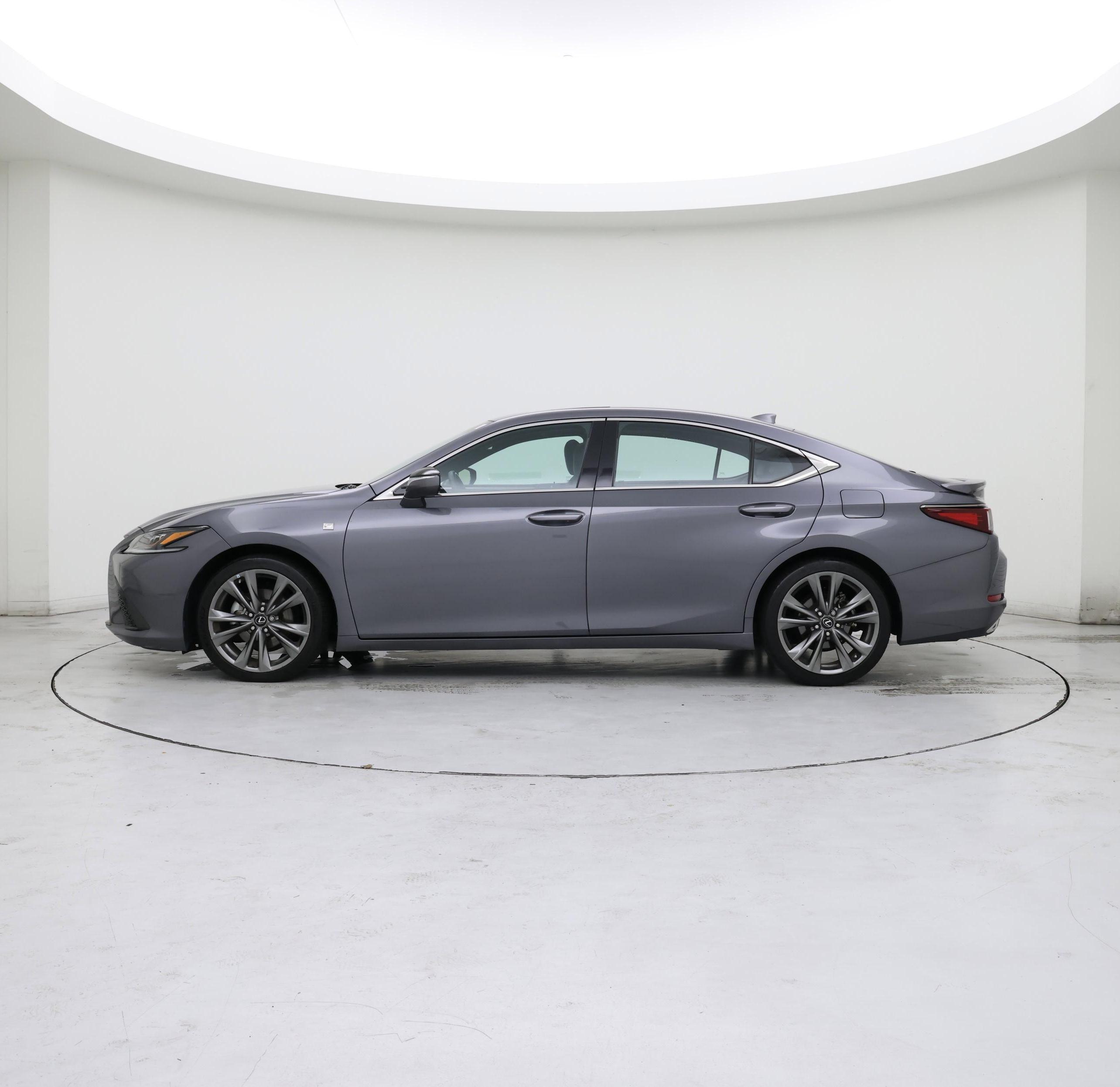 Thumbnail: 2019 Lexus ES - 3