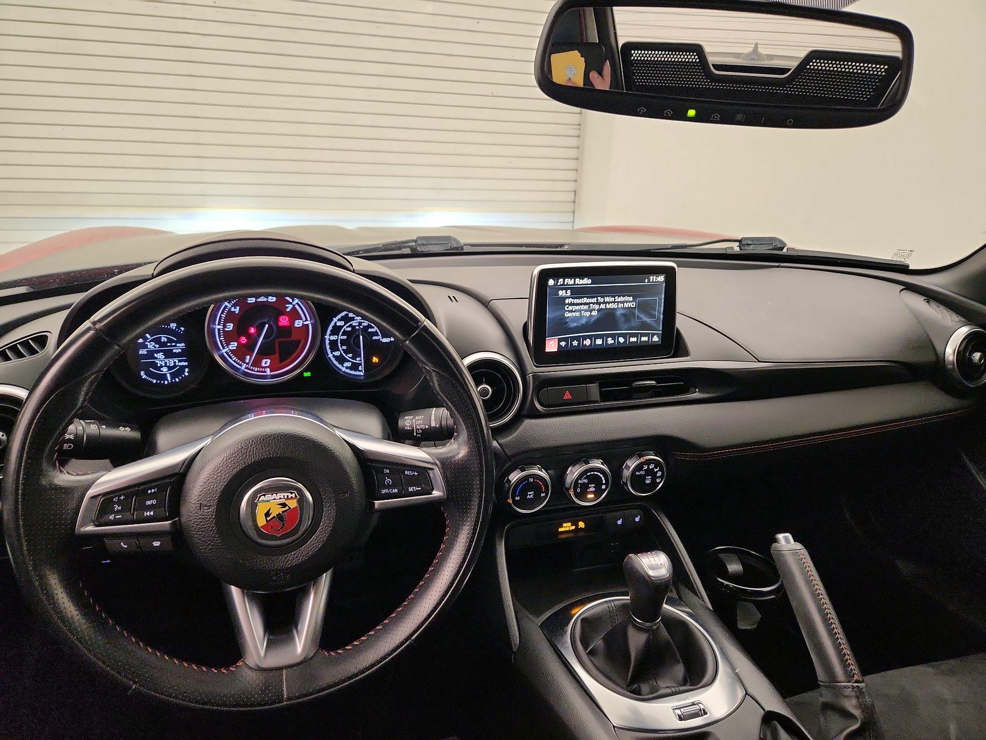 Thumbnail: 2018 Fiat 124 Spider - 9