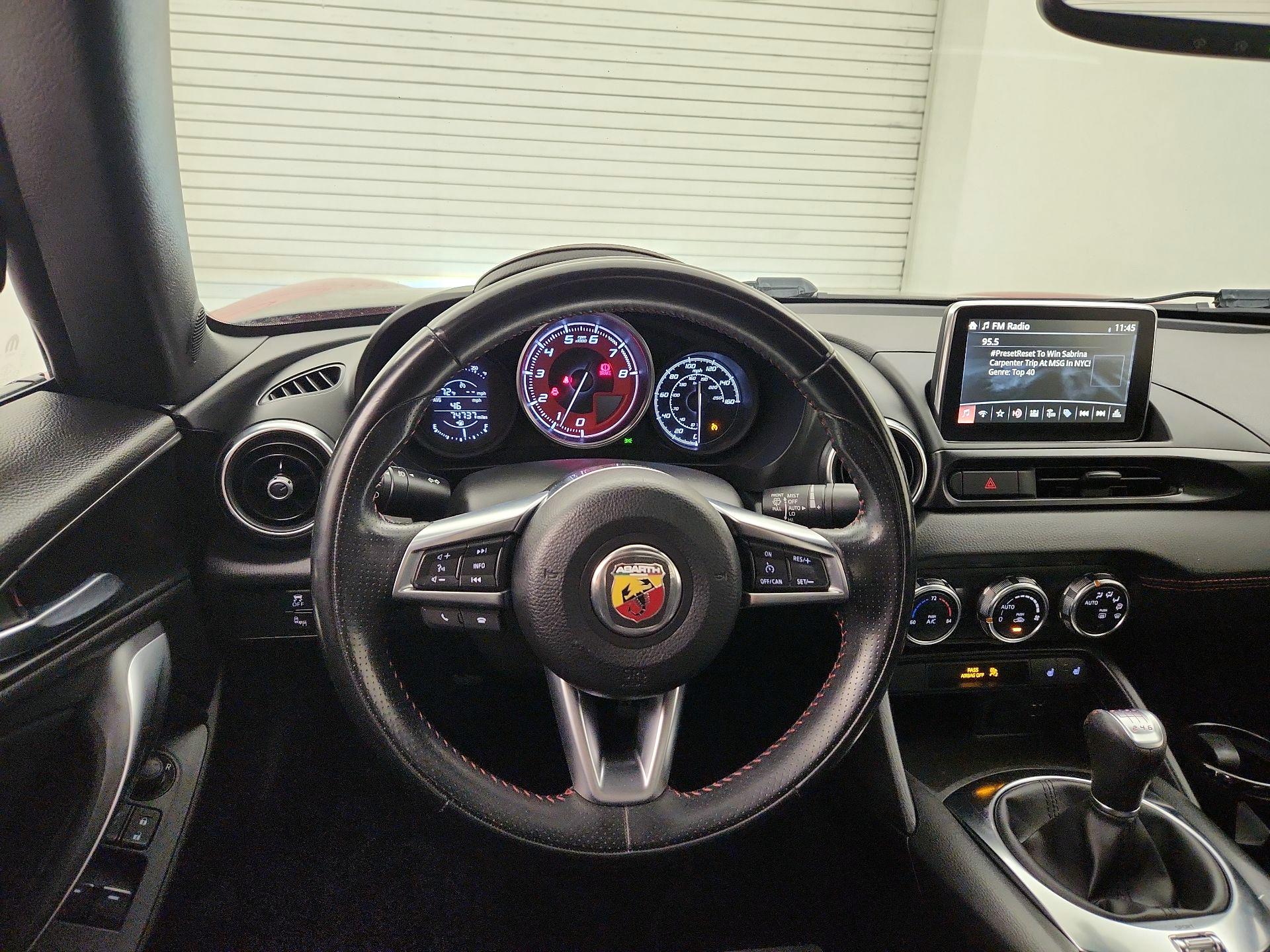 Thumbnail: 2018 Fiat 124 Spider - 10