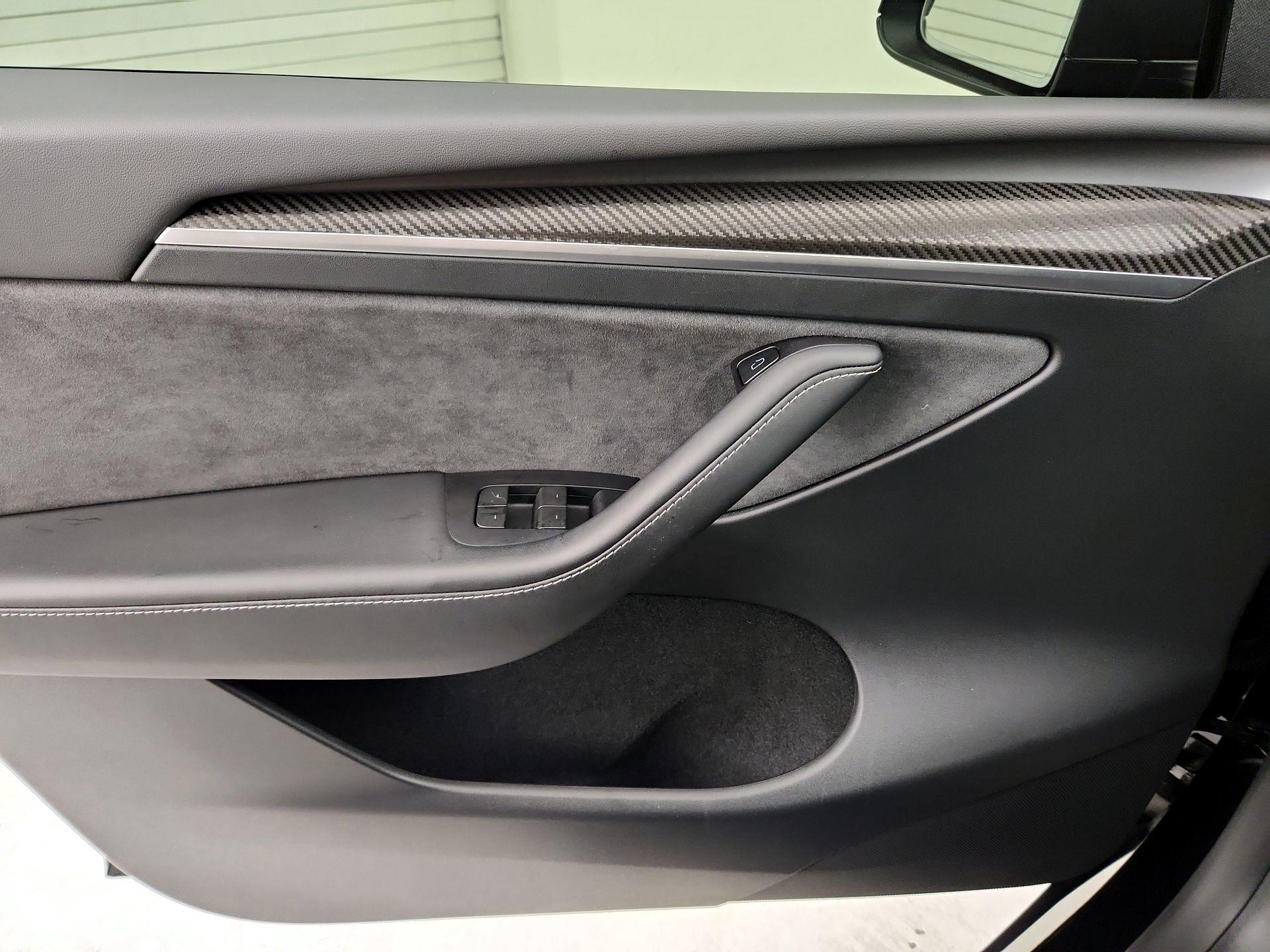 Thumbnail: 2023 Tesla Model Y - 12
