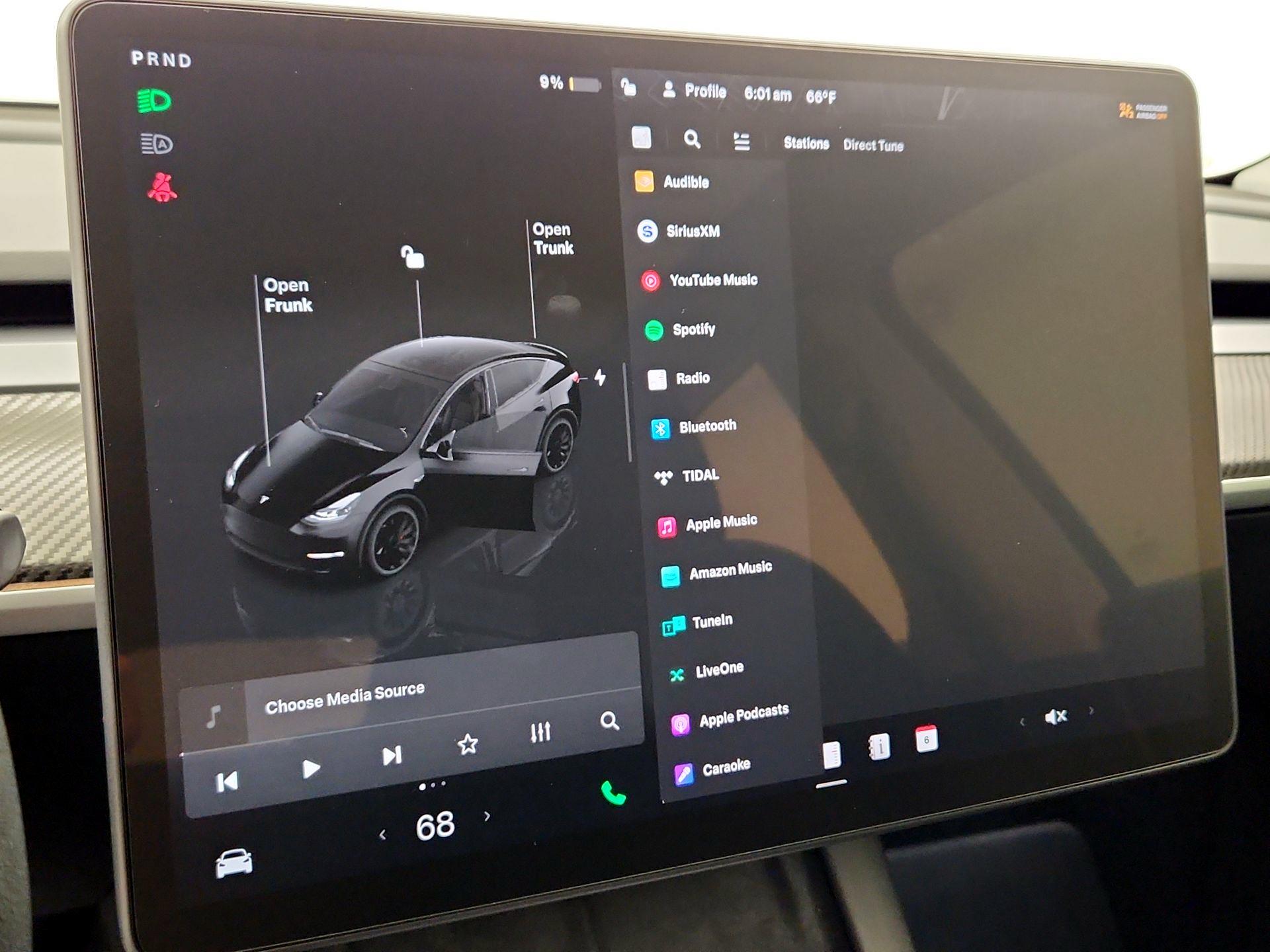 Thumbnail: 2023 Tesla Model Y - 15