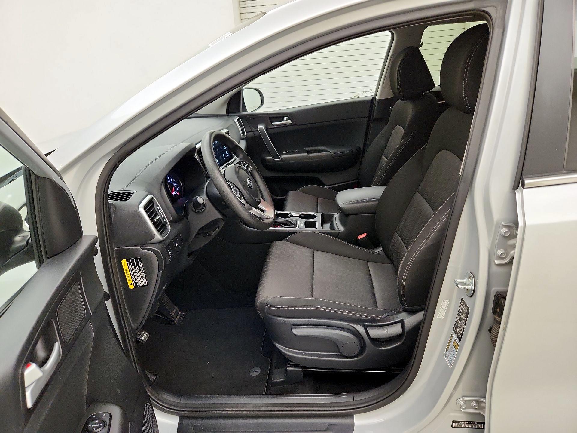 Thumbnail: 2020 Kia Sportage - 11