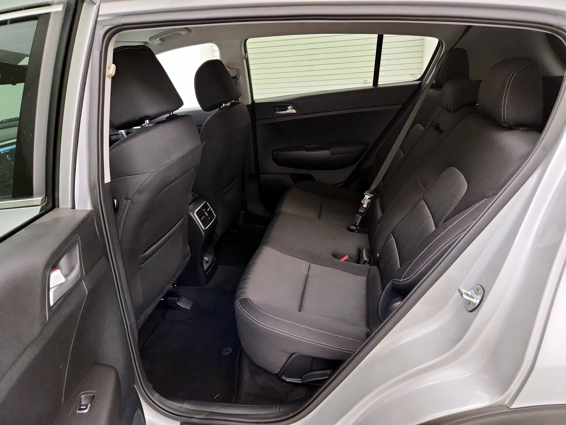 Thumbnail: 2020 Kia Sportage - 19