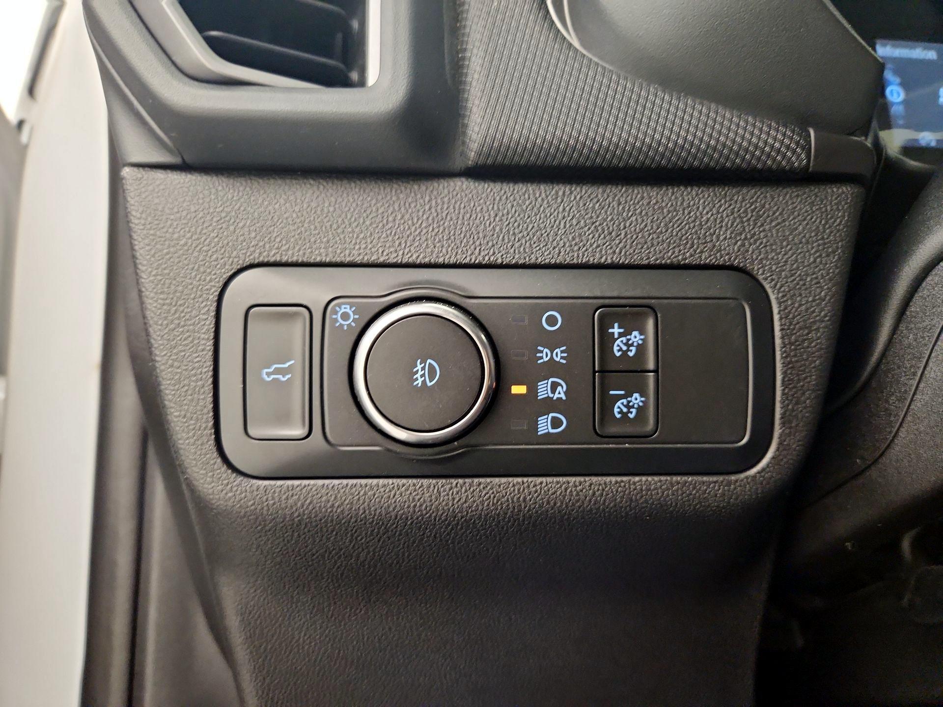 Thumbnail: 2021 Ford Bronco Sport - 13