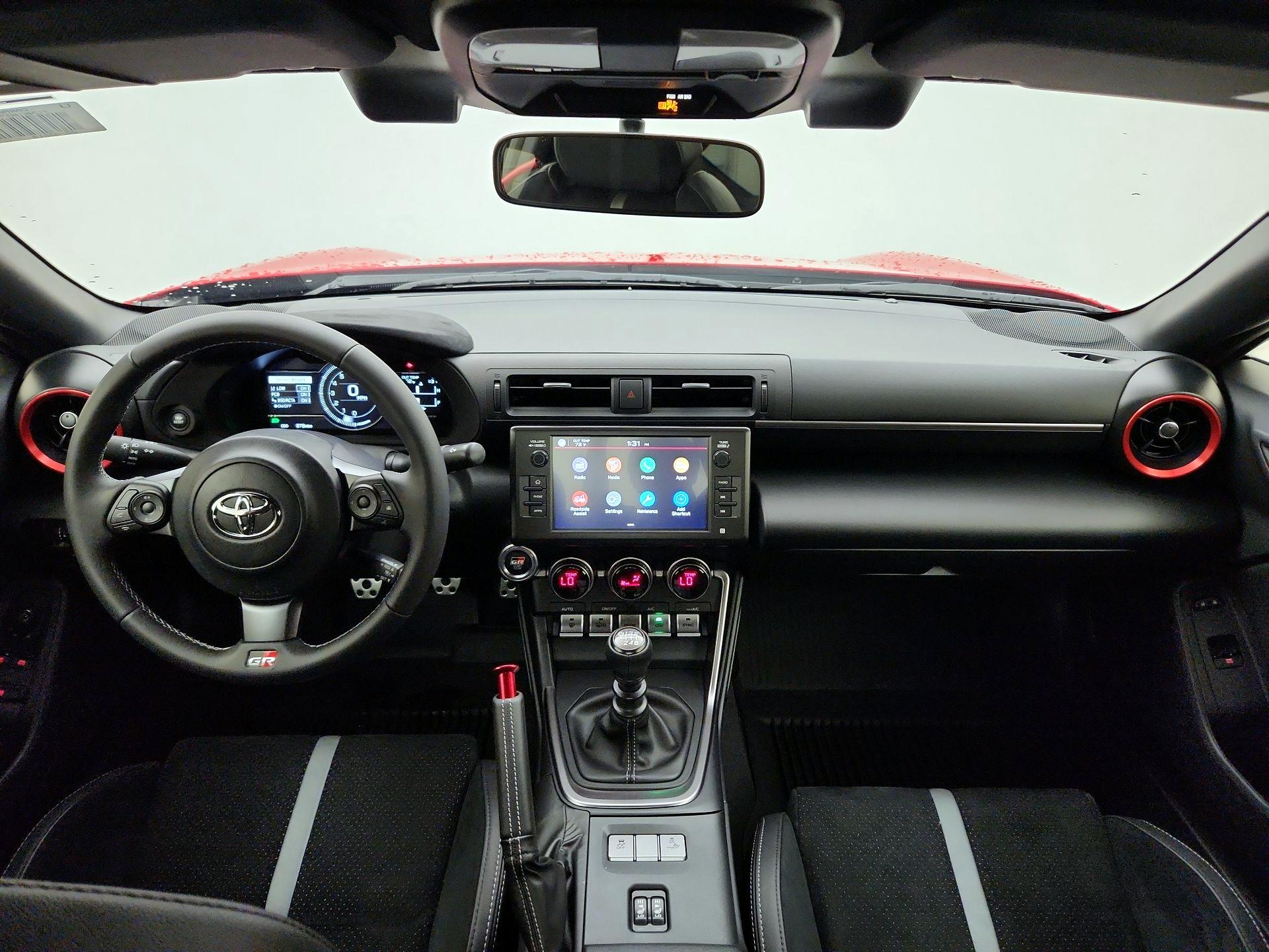 Thumbnail: 2024 Toyota GR86 - 9