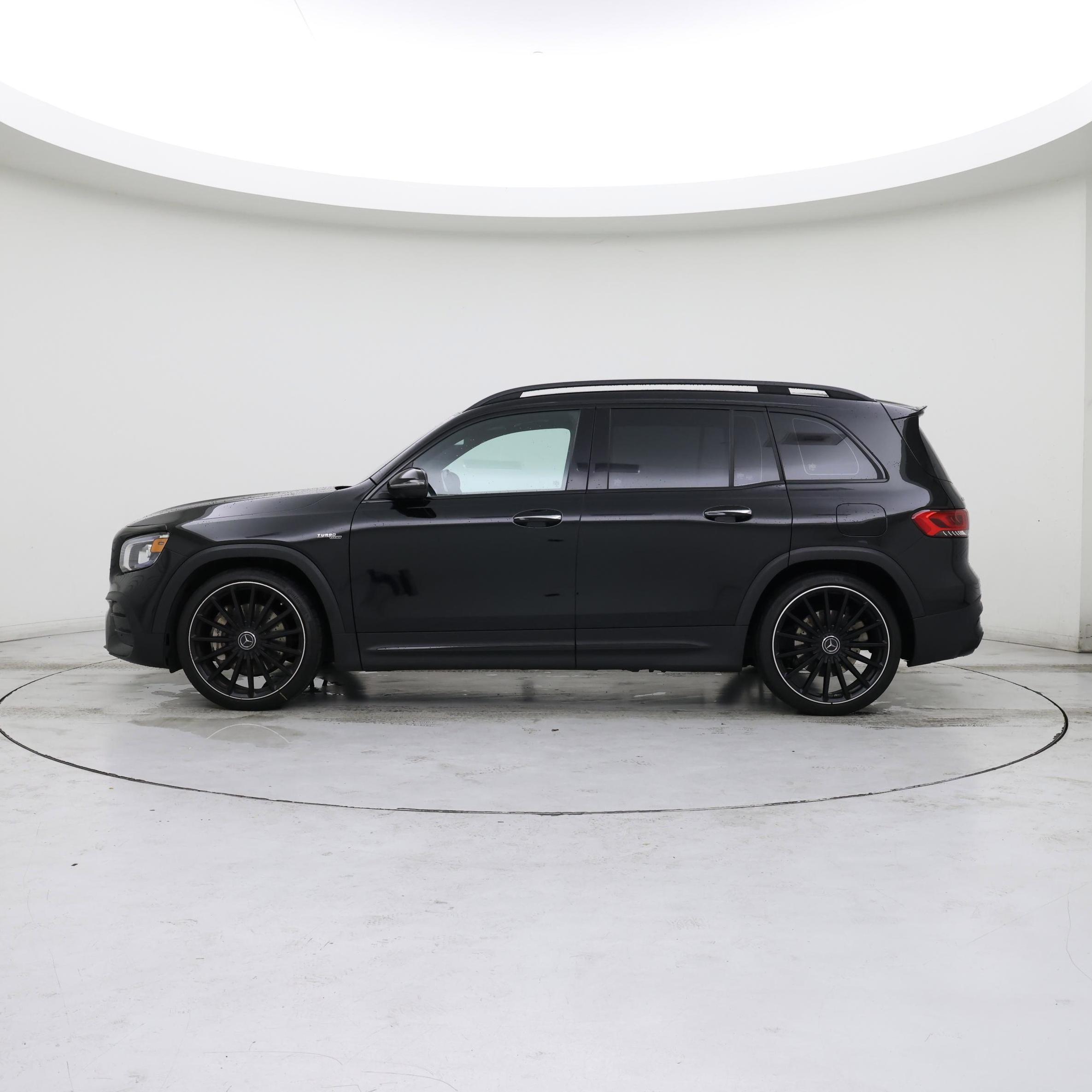 Thumbnail: 2023 Mercedes-Benz GLB - 3