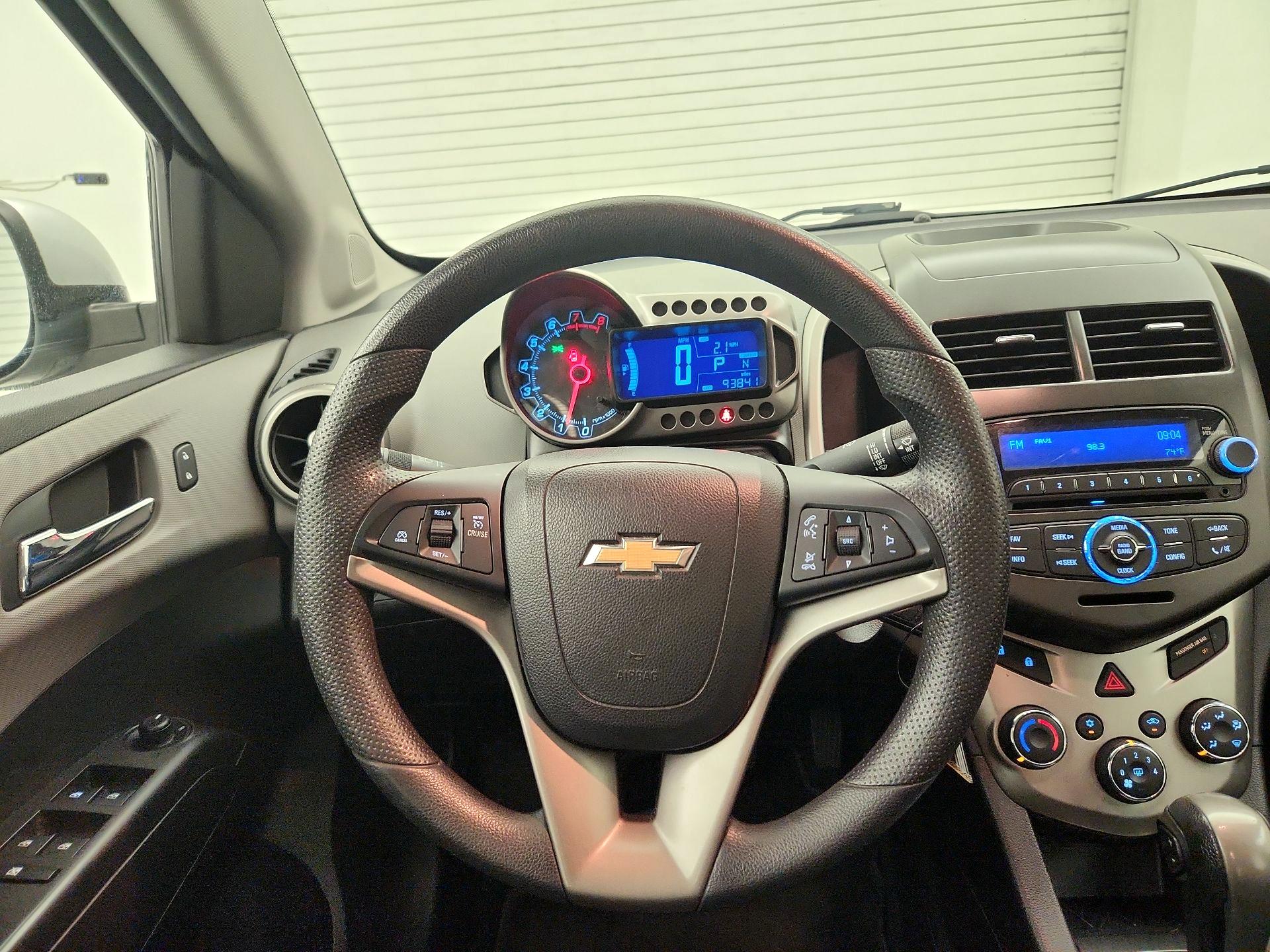 Thumbnail: 2014 Chevrolet Sonic - 10