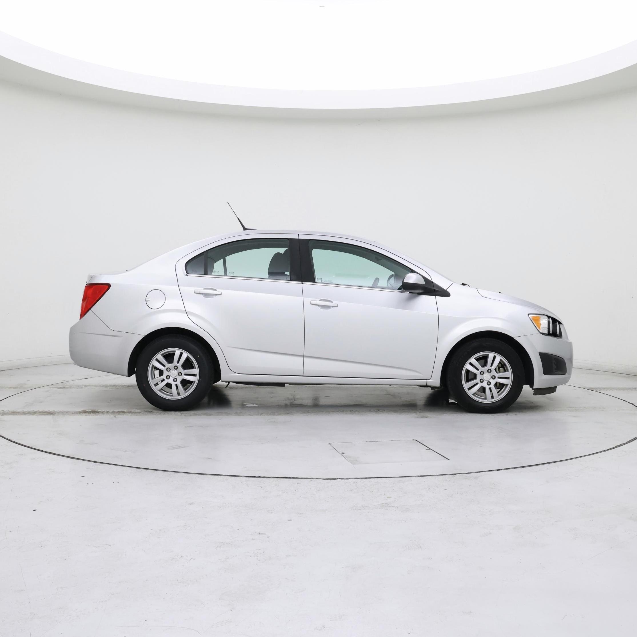 Thumbnail: 2014 Chevrolet Sonic - 7