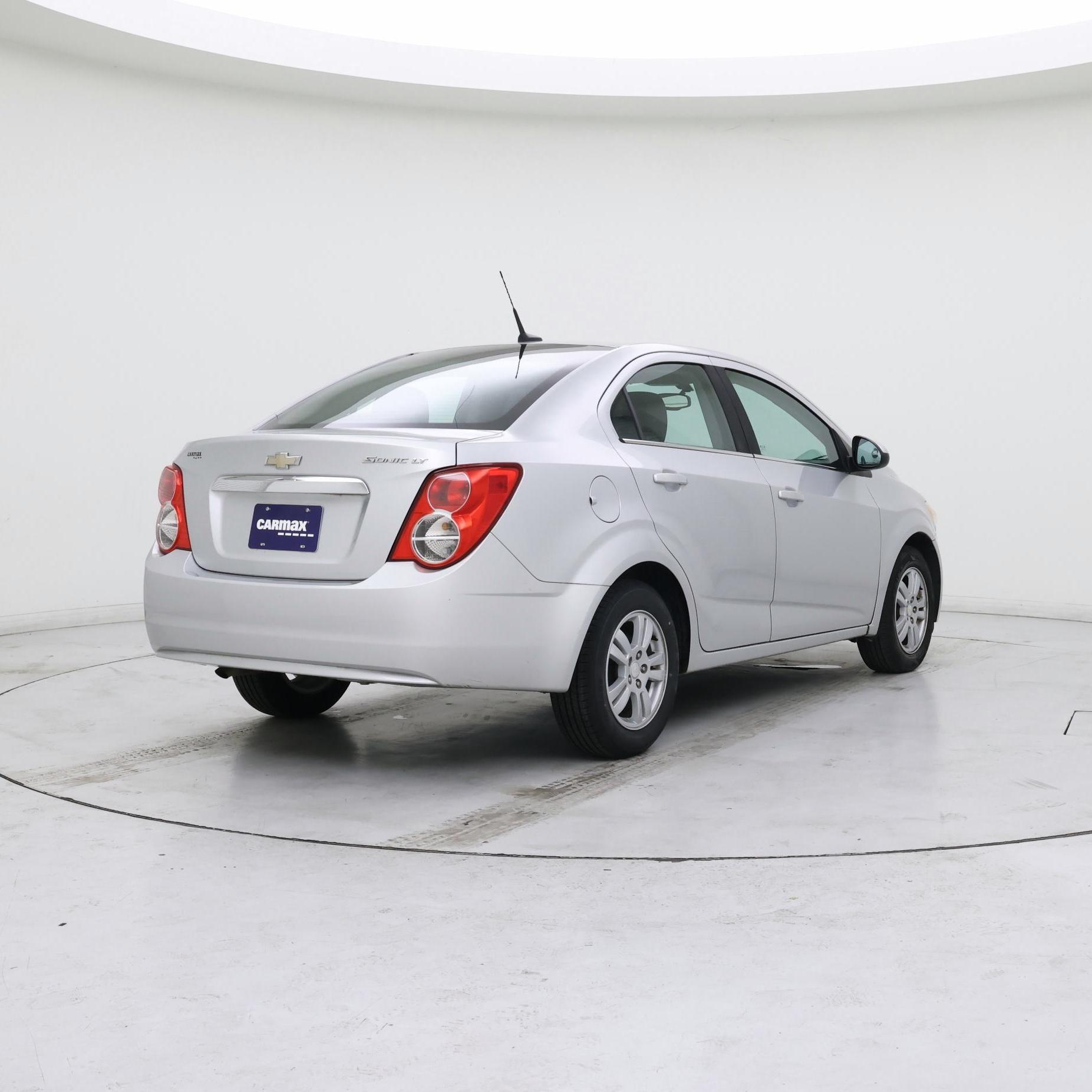 Thumbnail: 2014 Chevrolet Sonic - 8