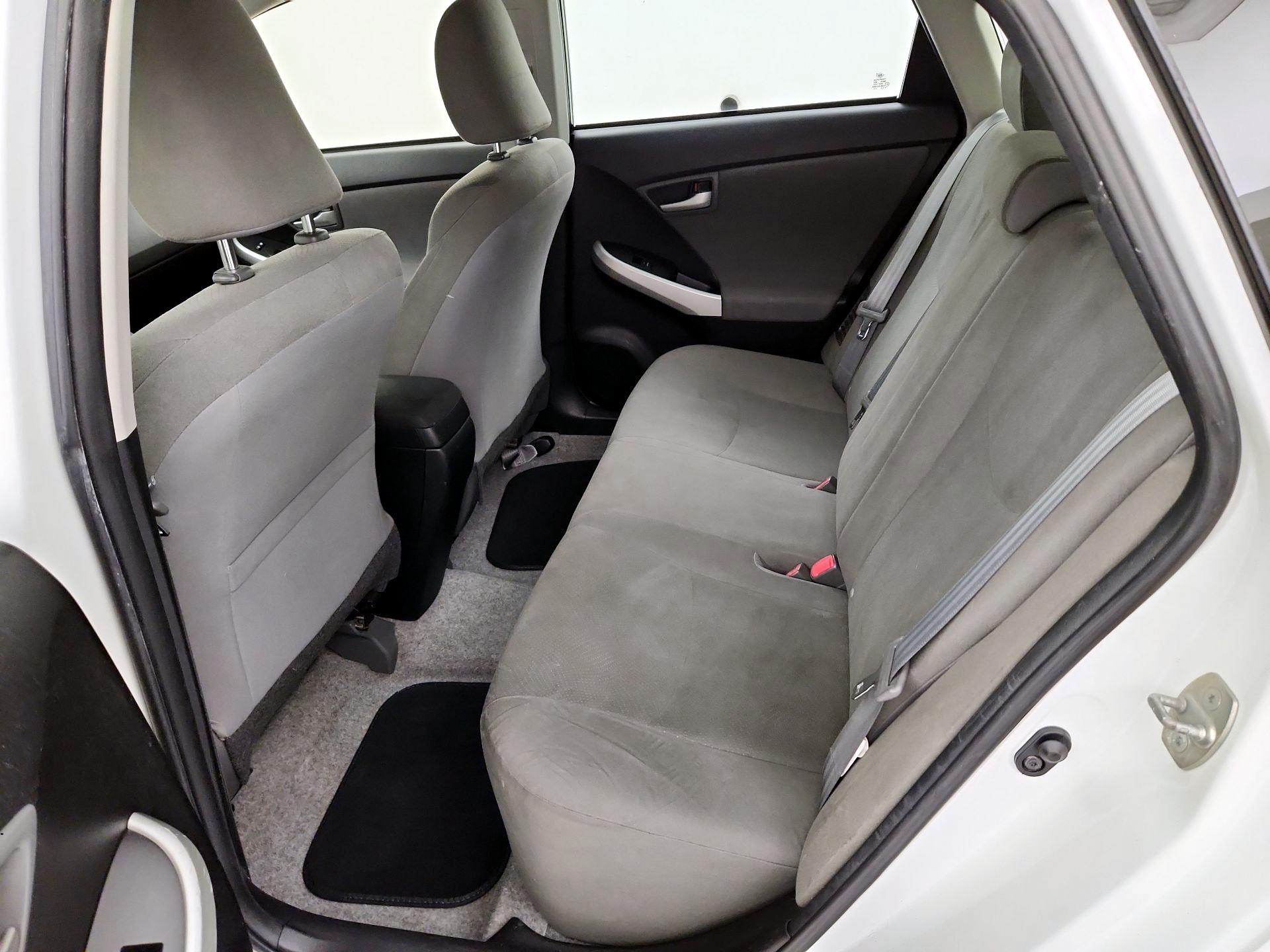 Thumbnail: 2014 Toyota Prius - 18