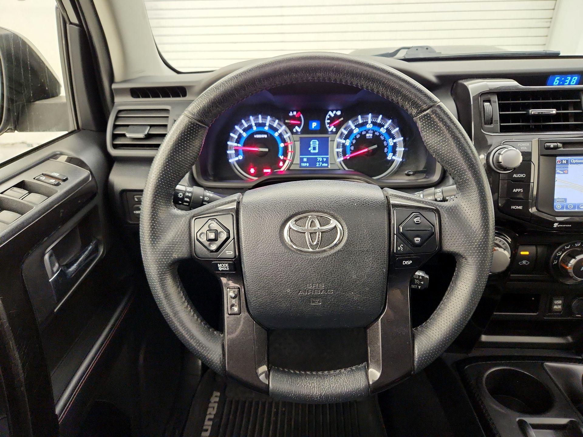Thumbnail: 2019 Toyota 4Runner - 10