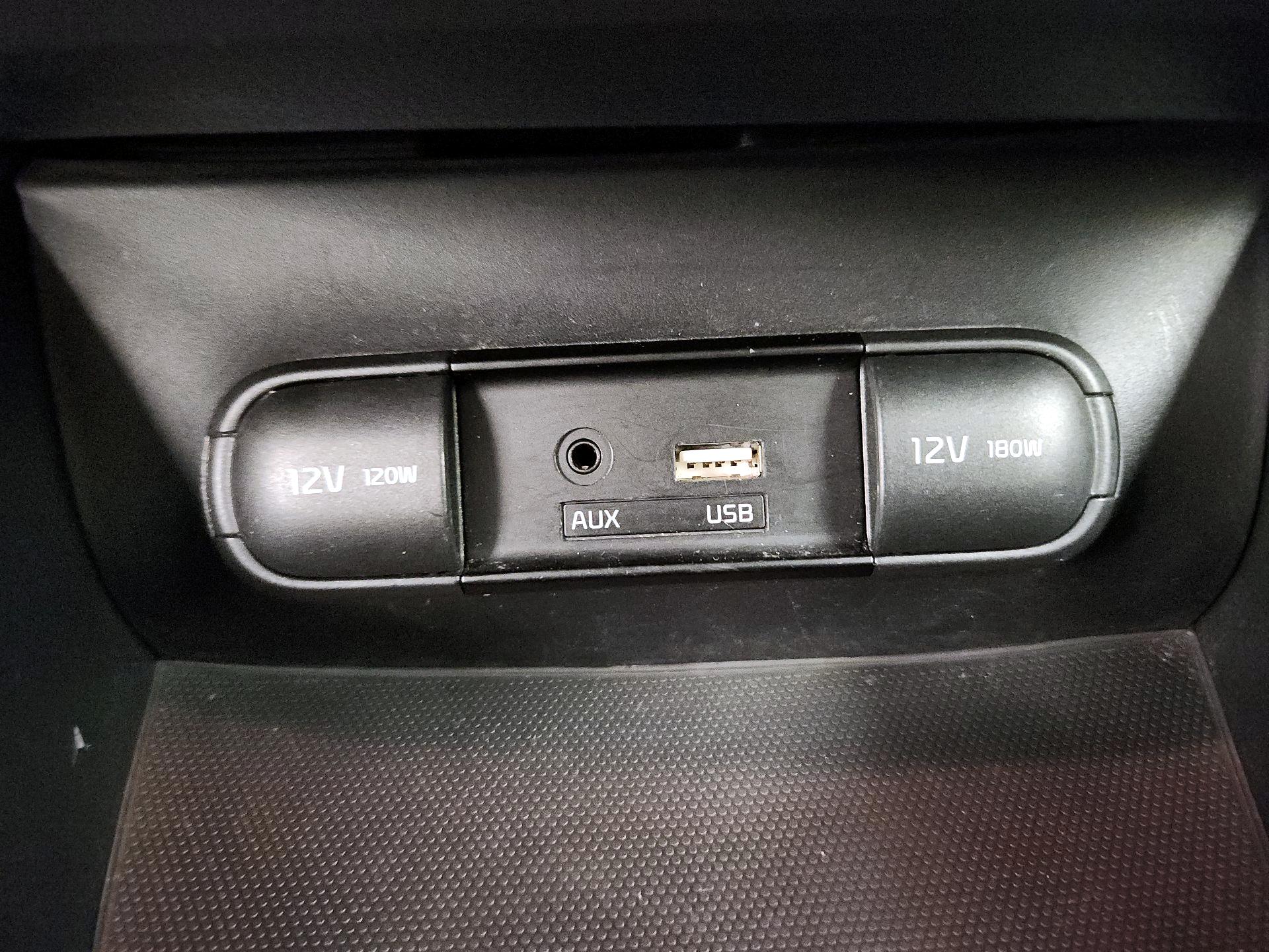 Thumbnail: 2017 Kia Soul - 17