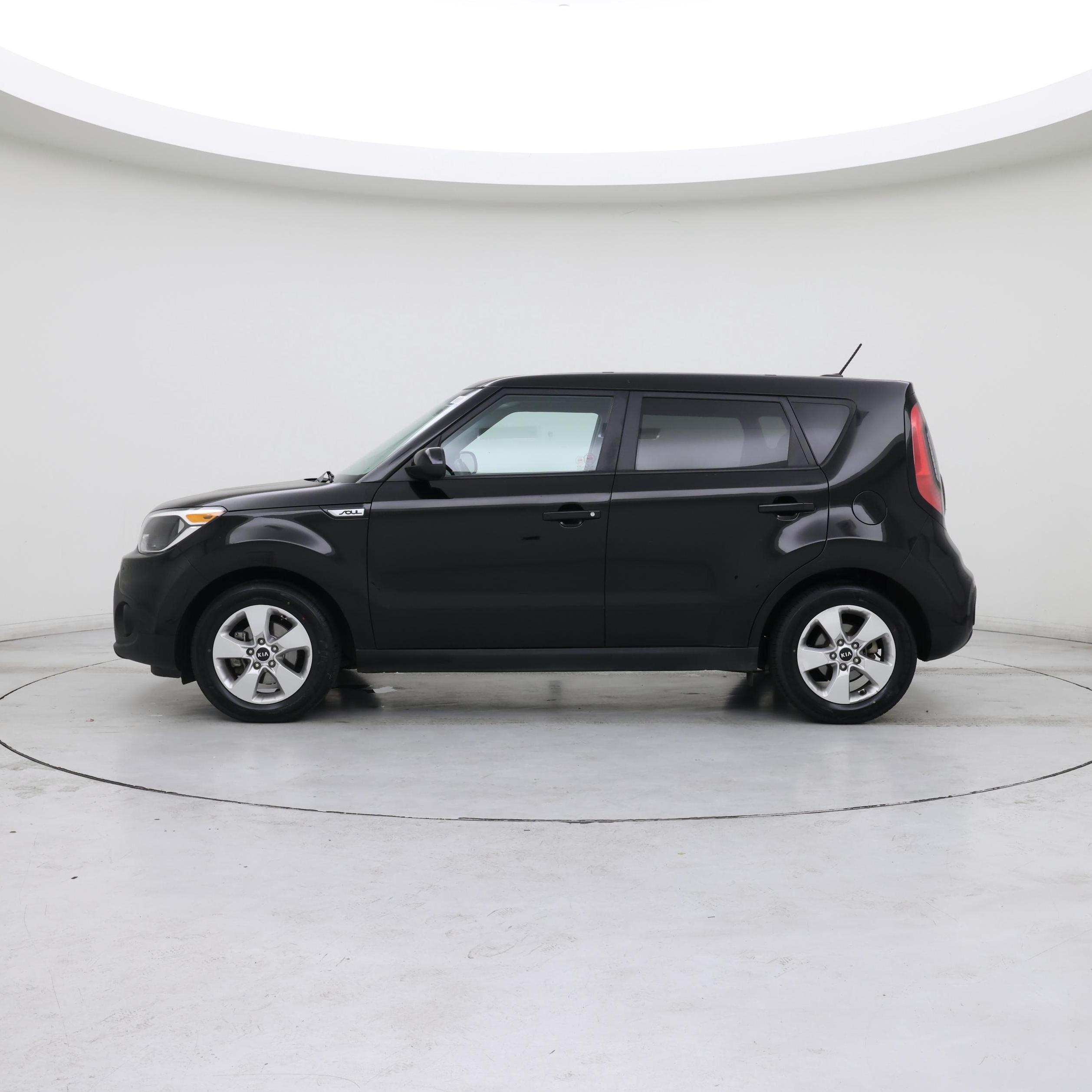 Thumbnail: 2017 Kia Soul - 3