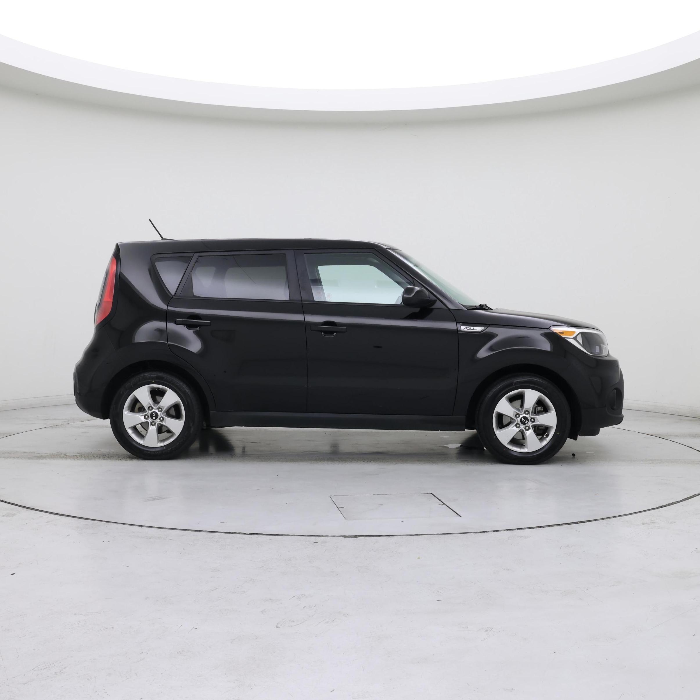 Thumbnail: 2017 Kia Soul - 7