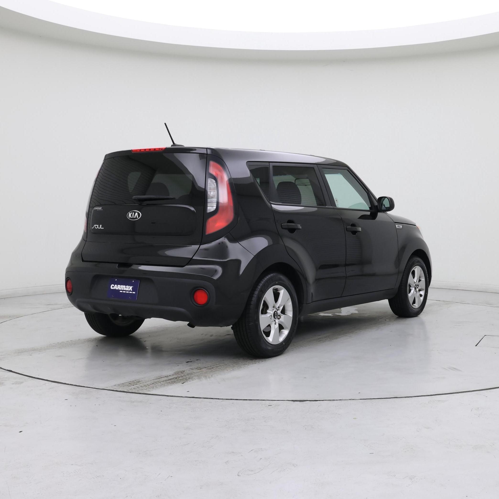 Thumbnail: 2017 Kia Soul - 8