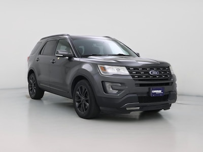 Gray 2017 Ford Explorer XLT