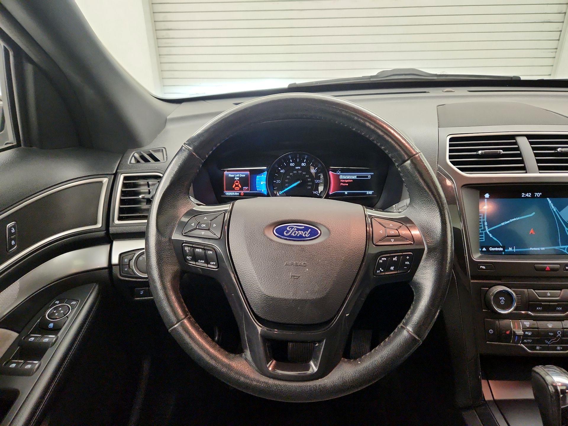 Thumbnail: 2017 Ford Explorer - 10