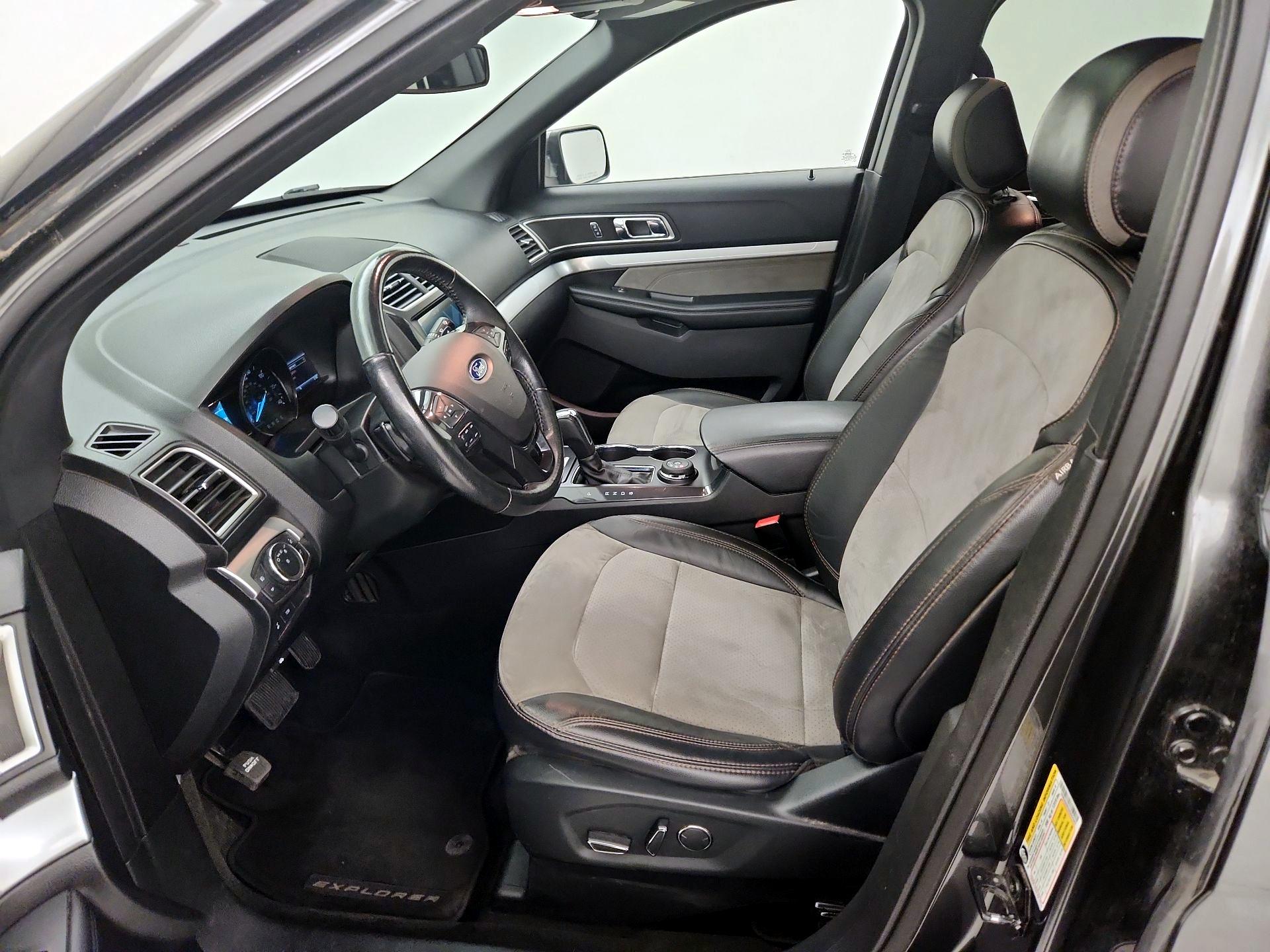 Thumbnail: 2017 Ford Explorer - 11